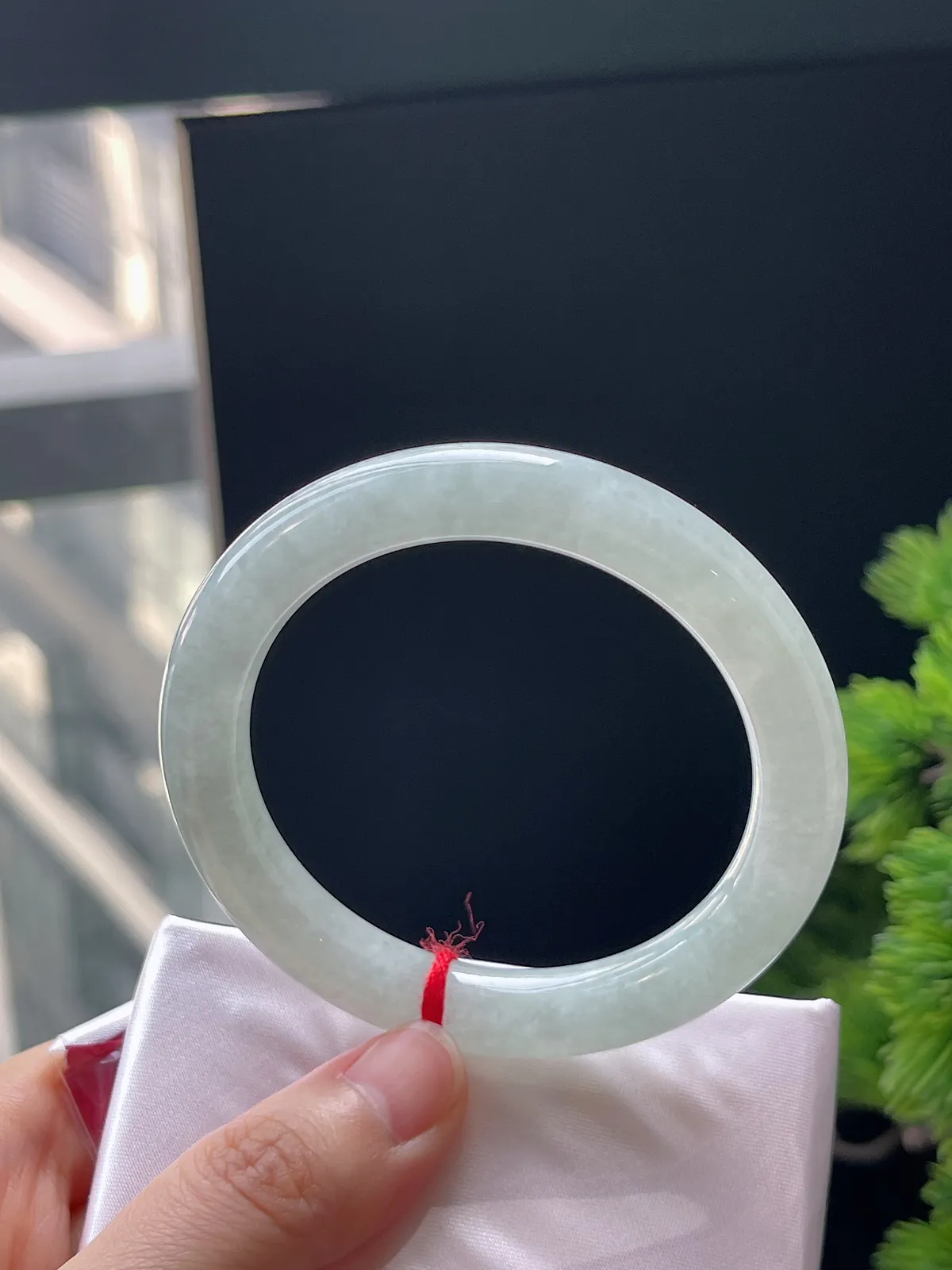 圆镯53.2圈口，翡翠手镯