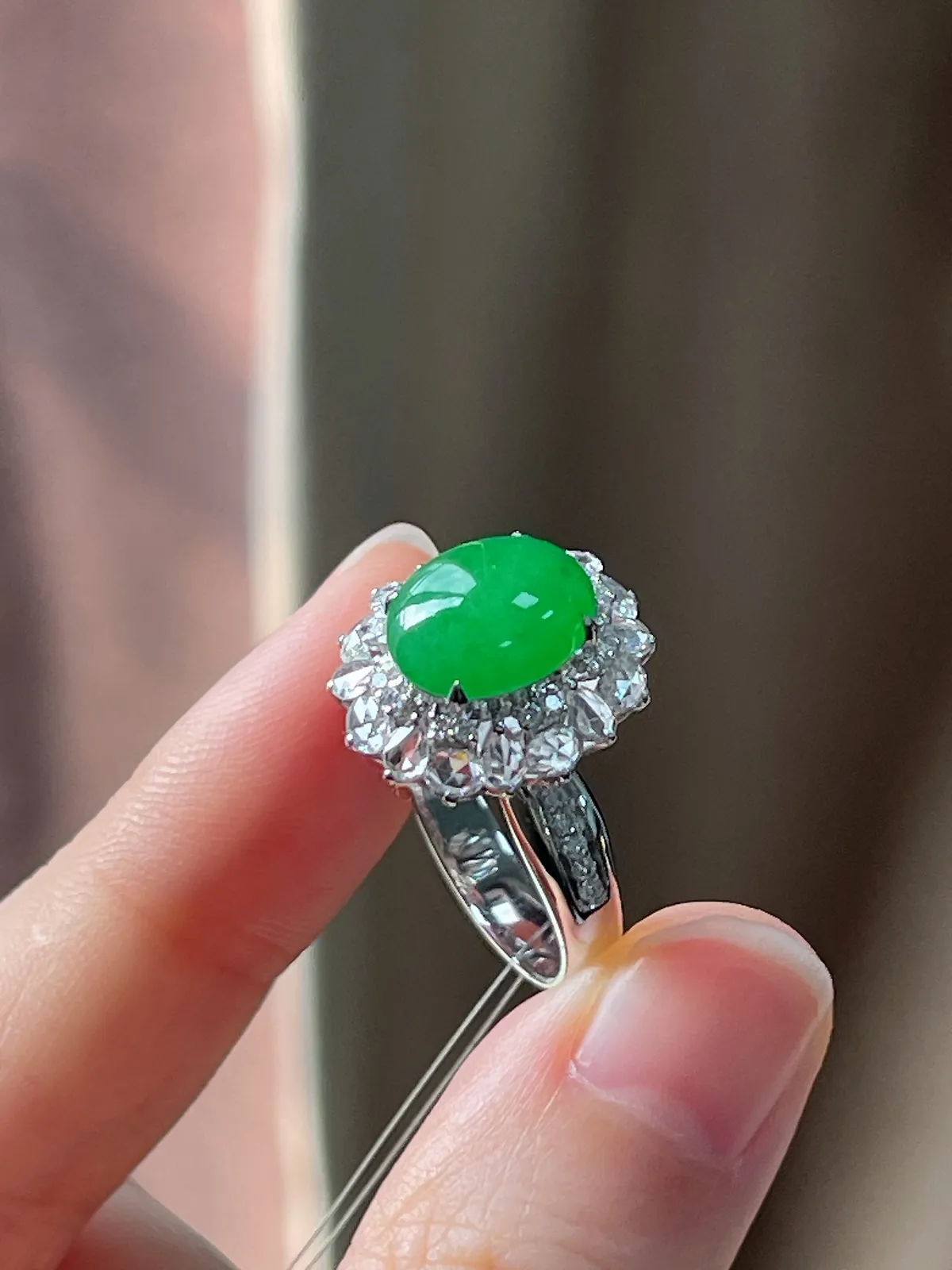 18k金翡翠满绿戒指