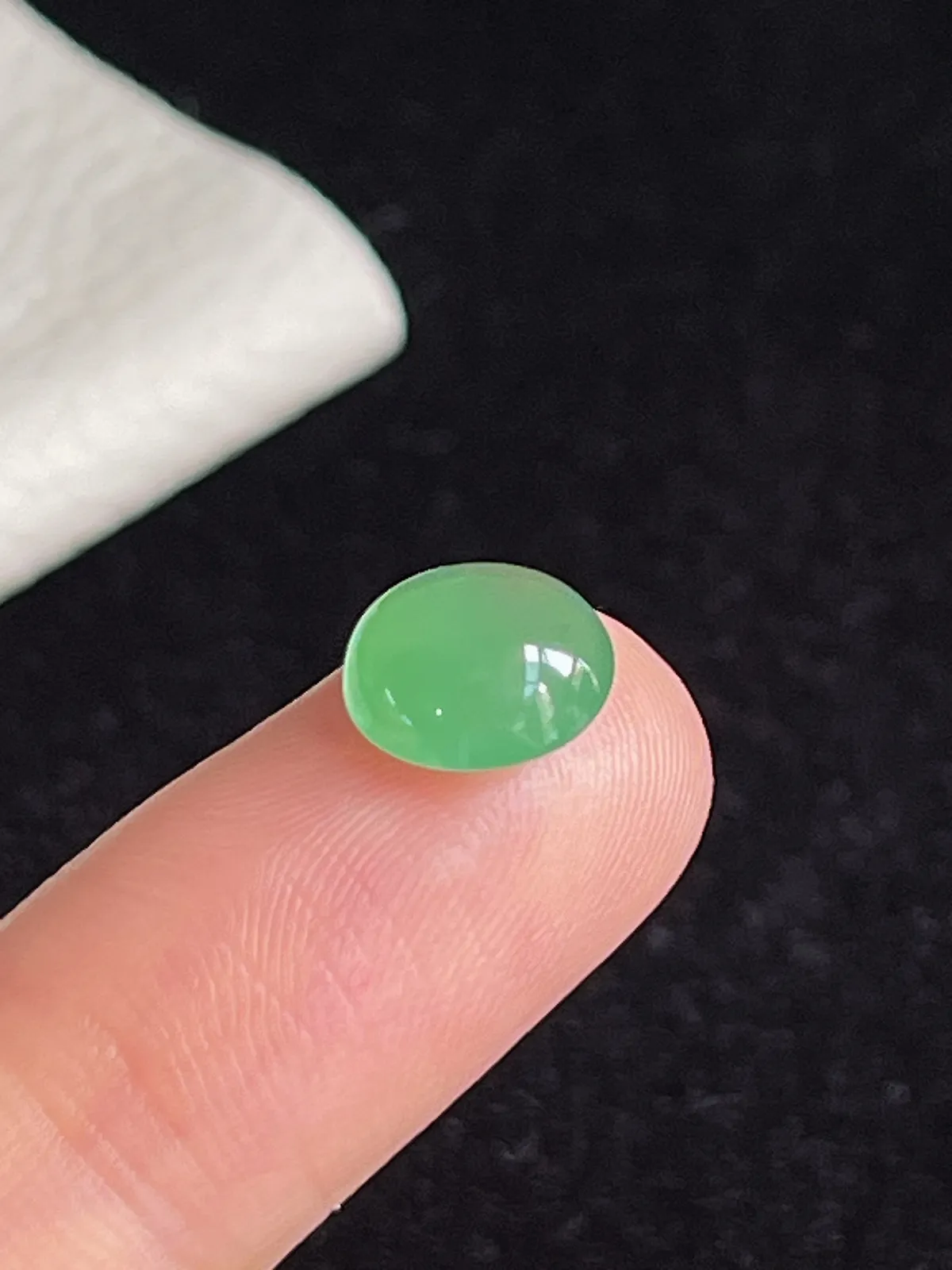 翡翠冰种浅绿色戒面