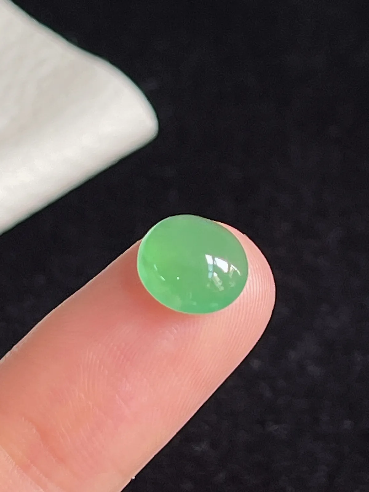翡翠冰种浅绿色戒面