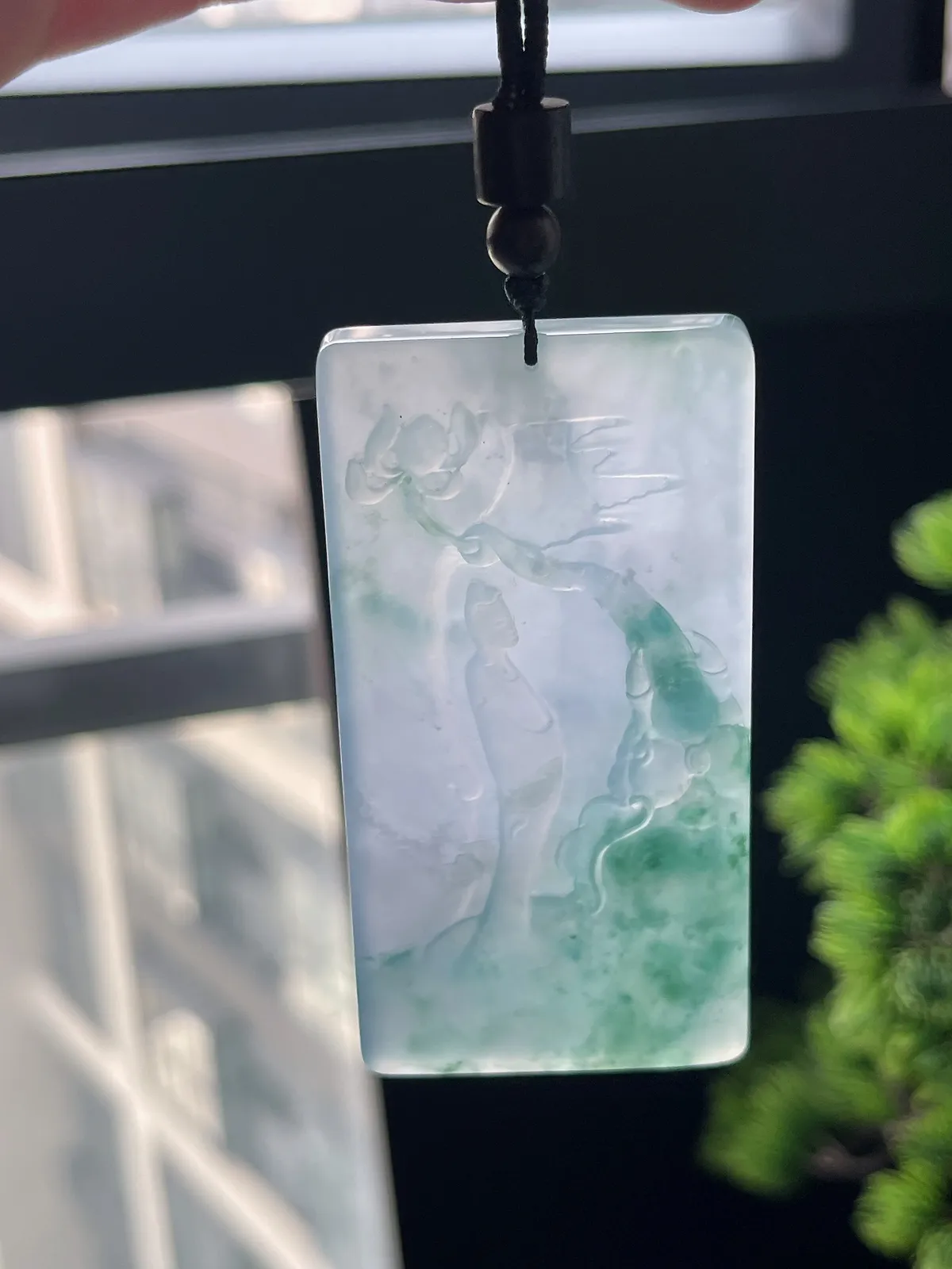 翡翠冰种飘花意境挂坠