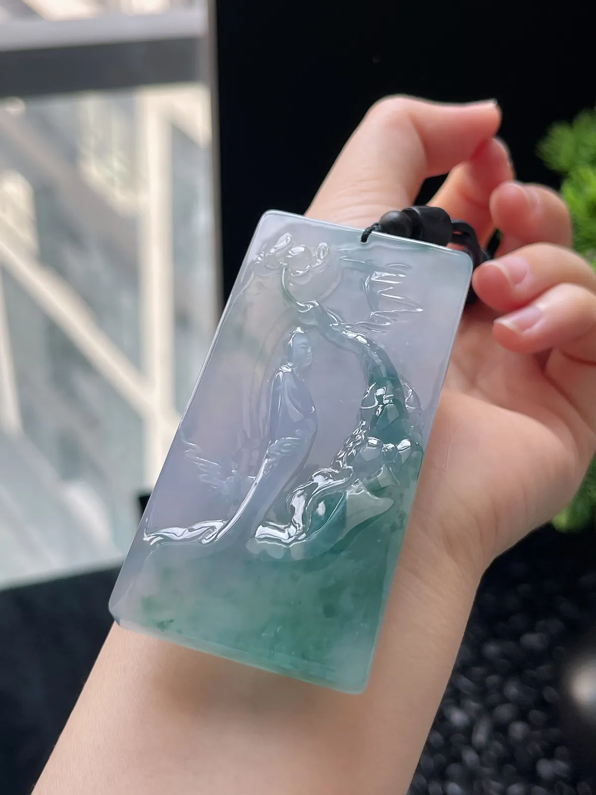 翡翠冰种飘花意境挂坠