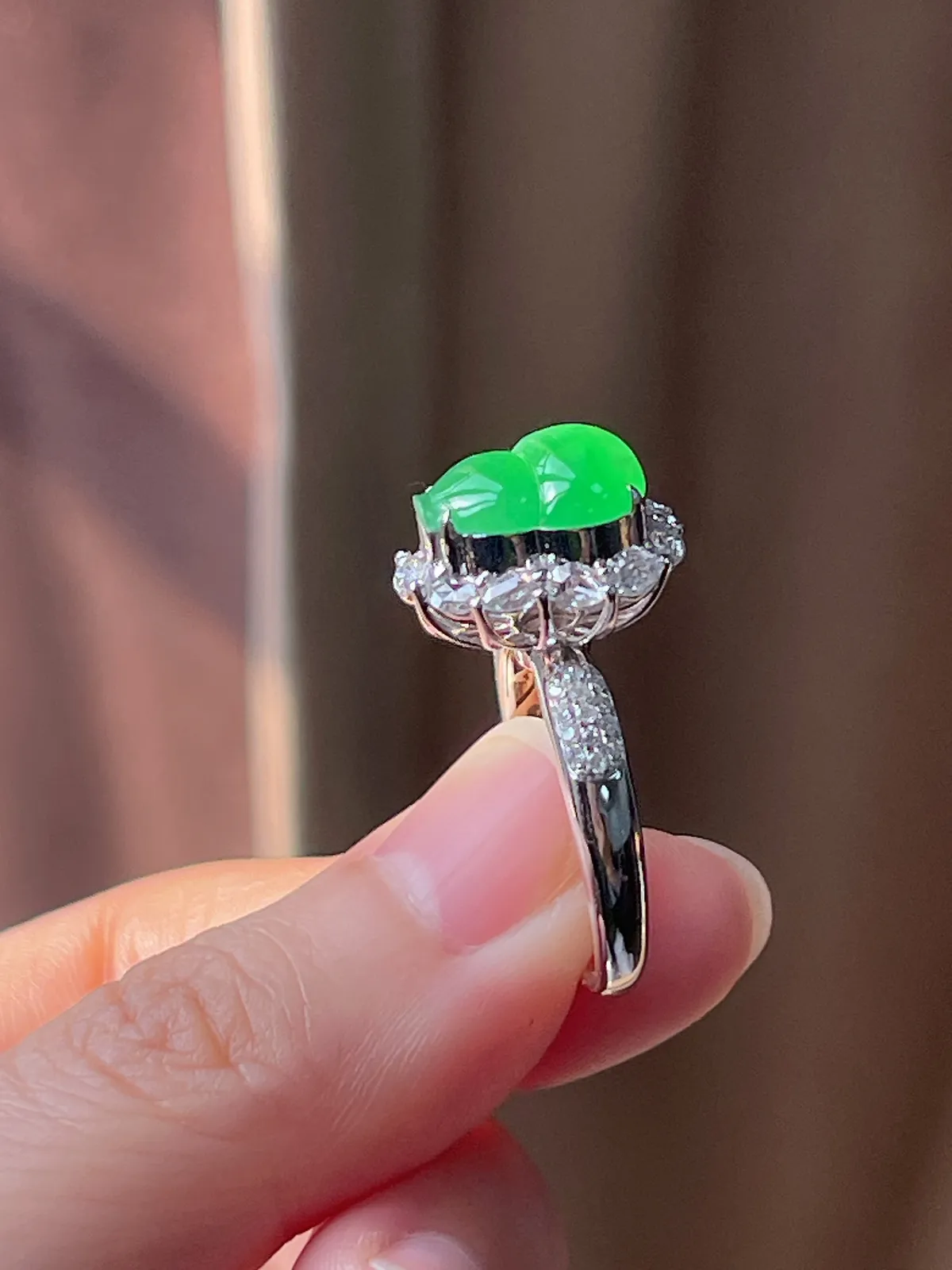 18k金翡翠满绿戒指