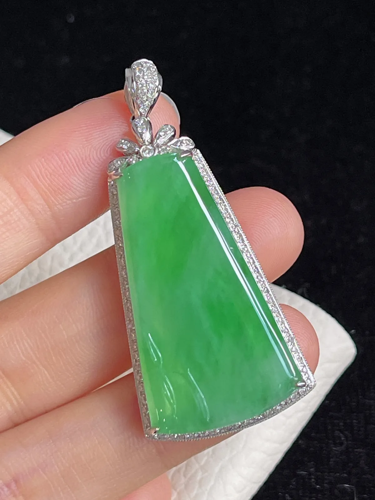 翡翠冰糯种竹节挂坠，印记：G18K