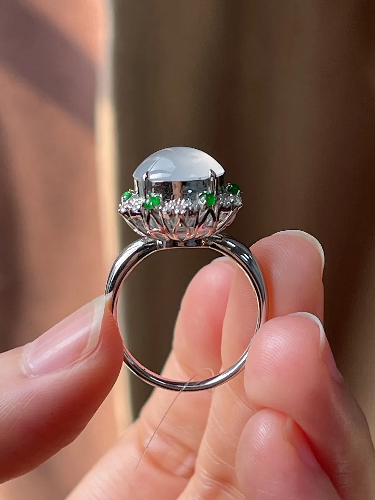 18k金翡翠冰种白色戒指