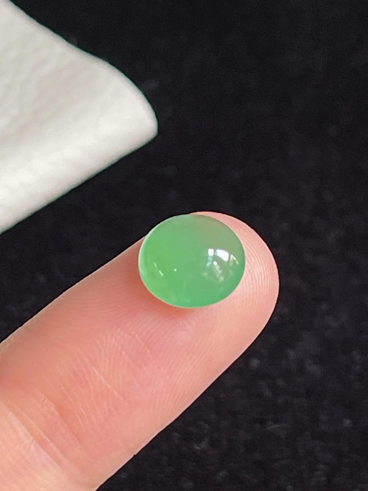 翡翠冰种浅绿色戒面