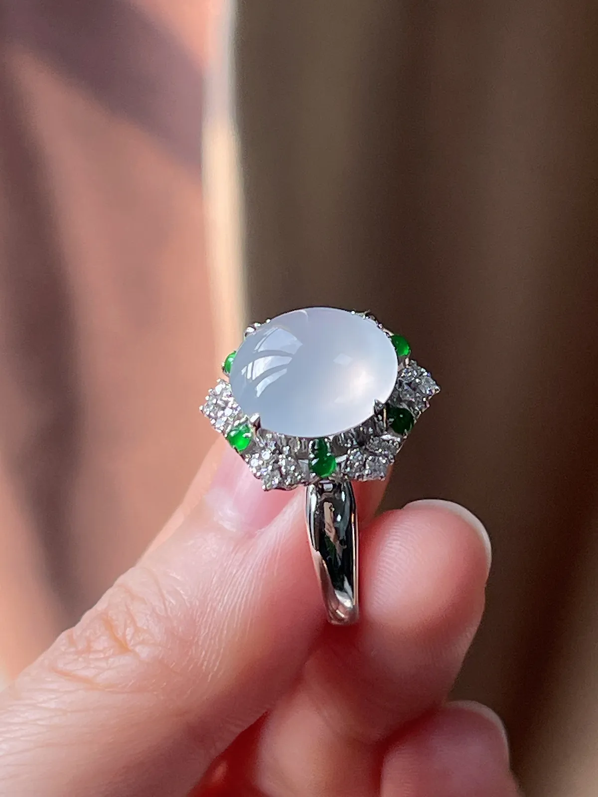 18k金翡翠冰种白色戒指