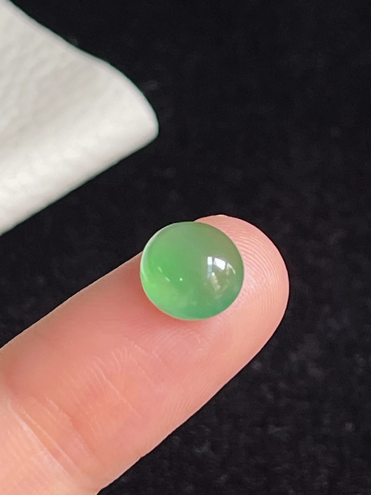 翡翠冰种浅绿色戒面