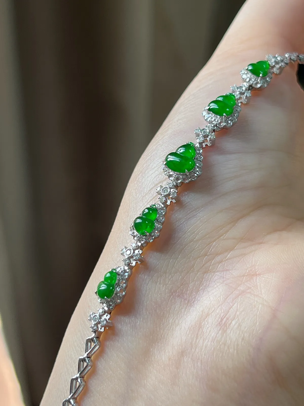 18k金翡翠冰满绿手链