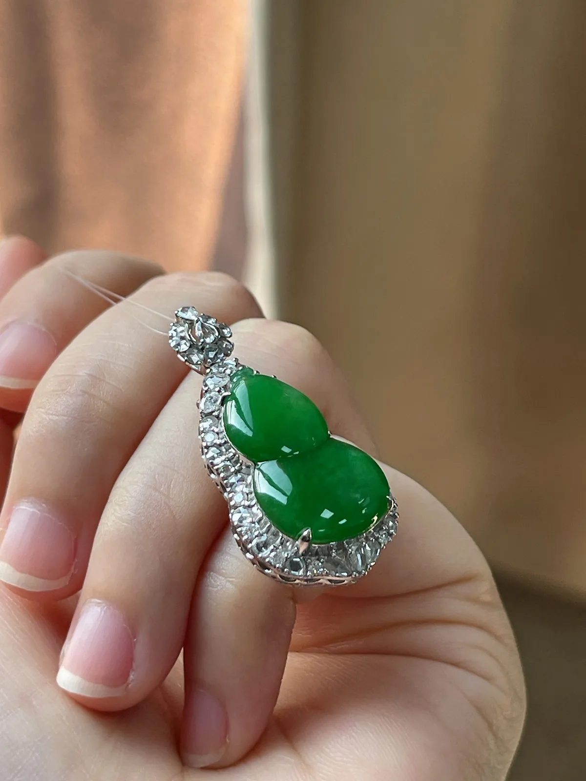 18k金翡翠冰糯种绿色葫芦吊坠