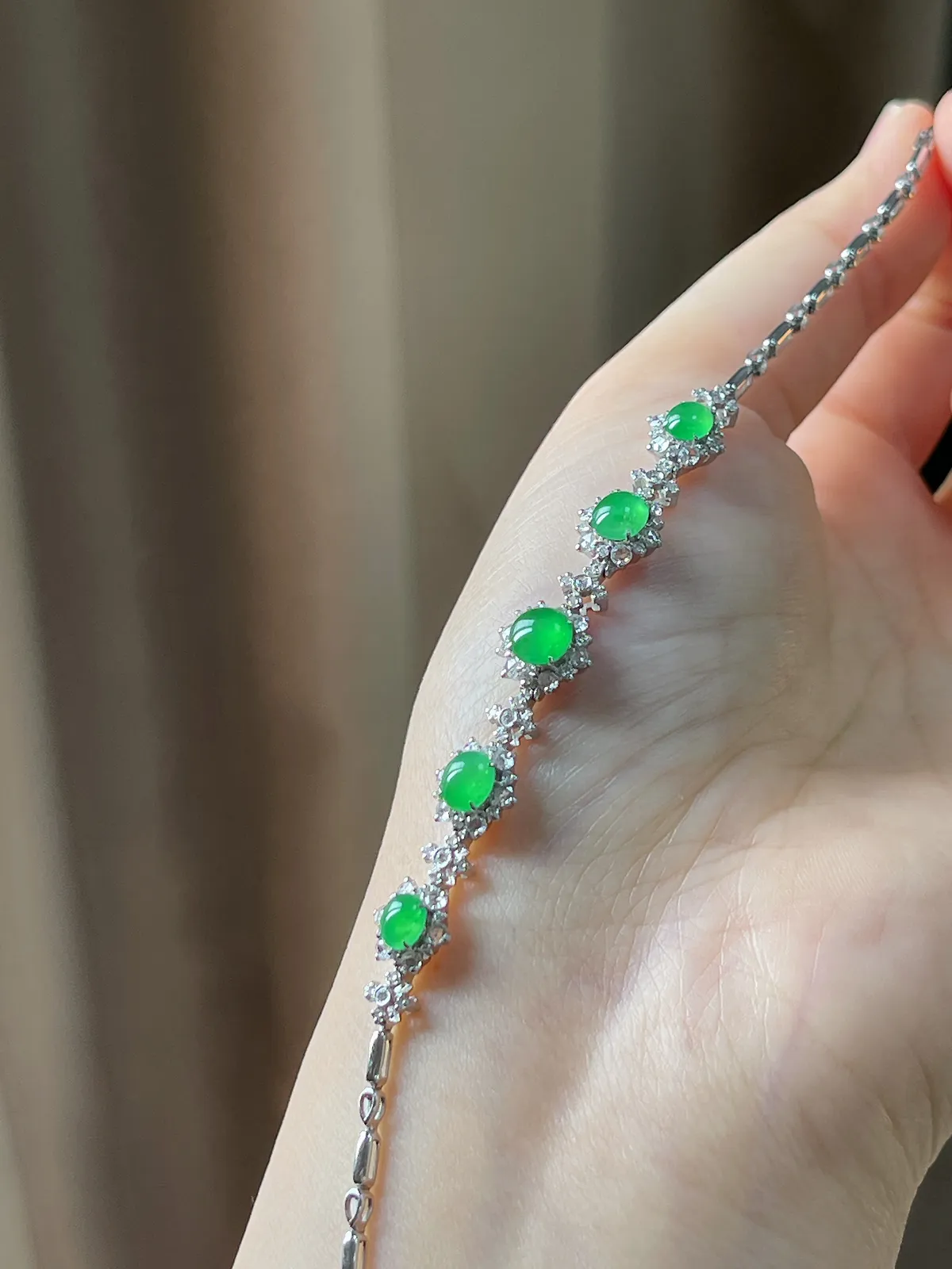 18k金翡翠冰糯满绿手链