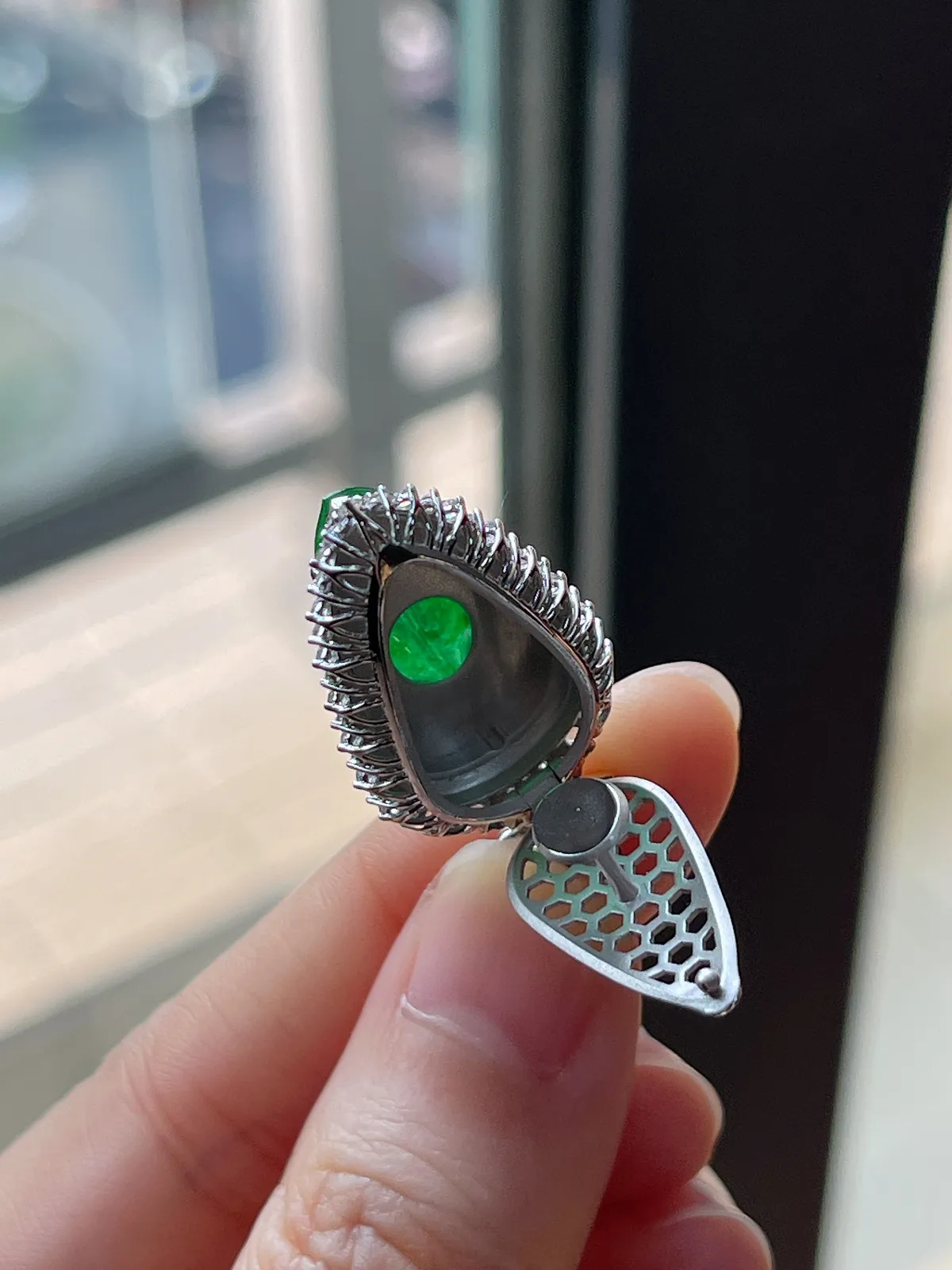 18k金翡翠糯化种满绿叶子吊坠