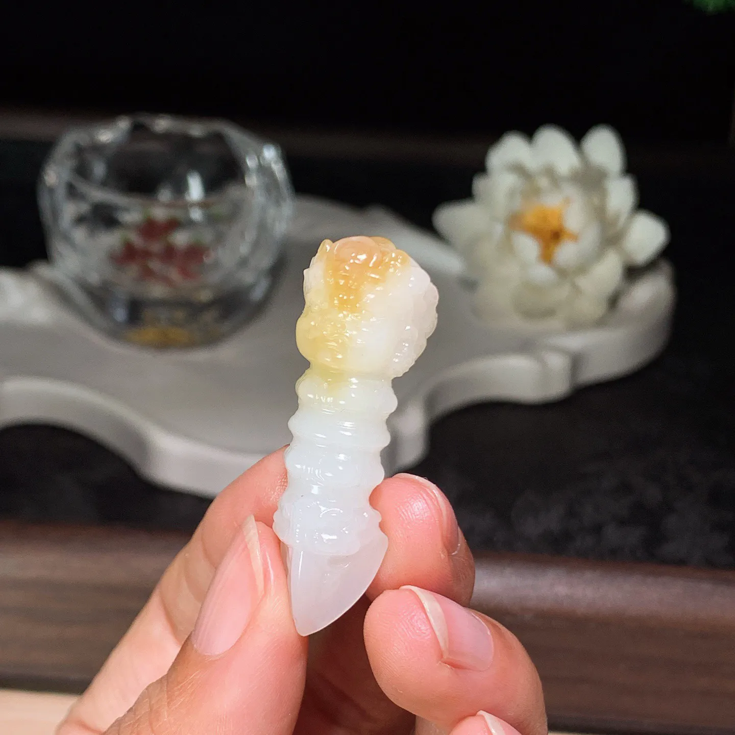 新疆和田玉且末糖羊脂白降魔杵挂件 尺寸43/14/13重9克 玉质细腻油润。手推出油。佩戴高端典雅。