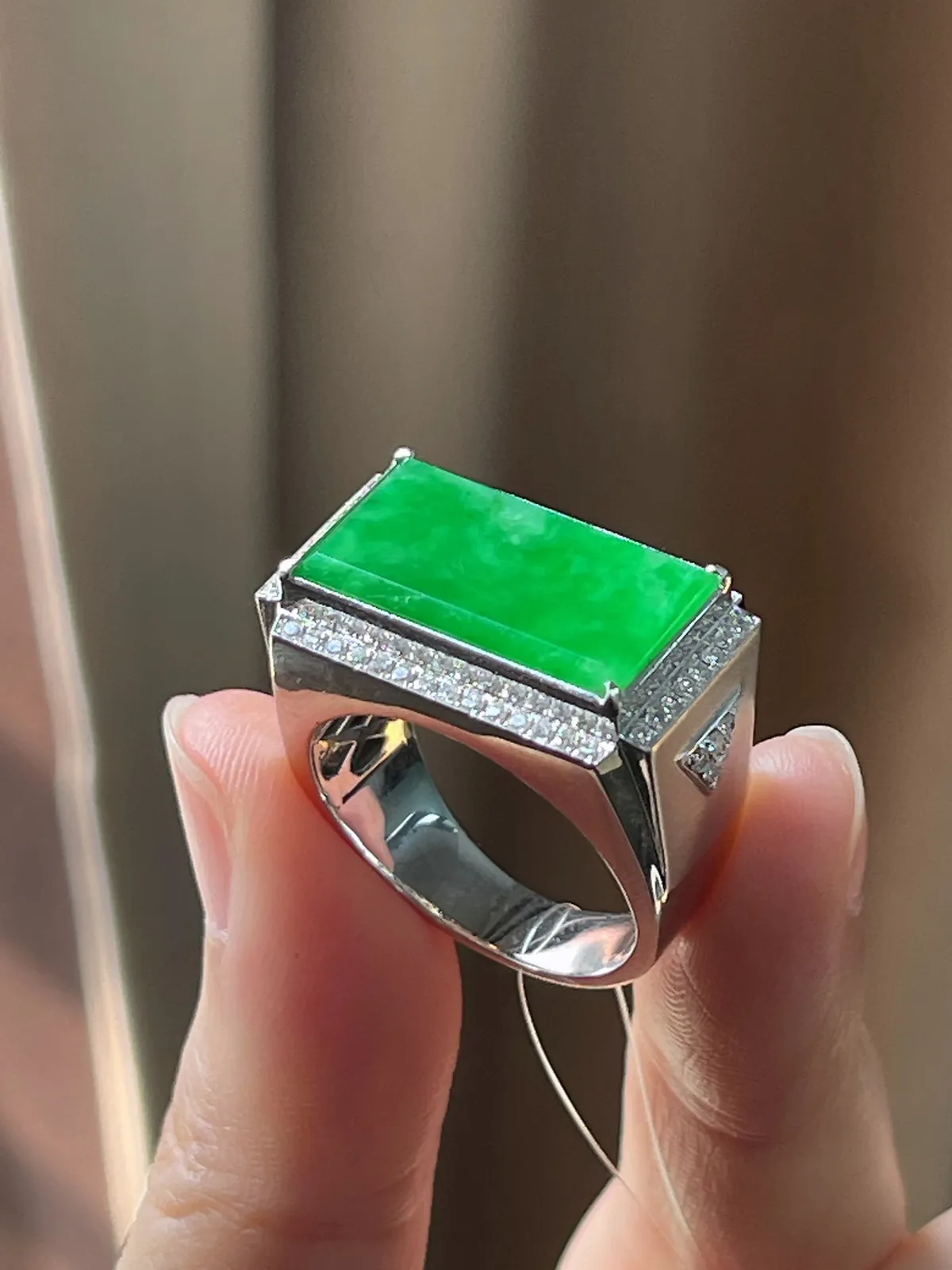 翡翠糯化种满绿戒指