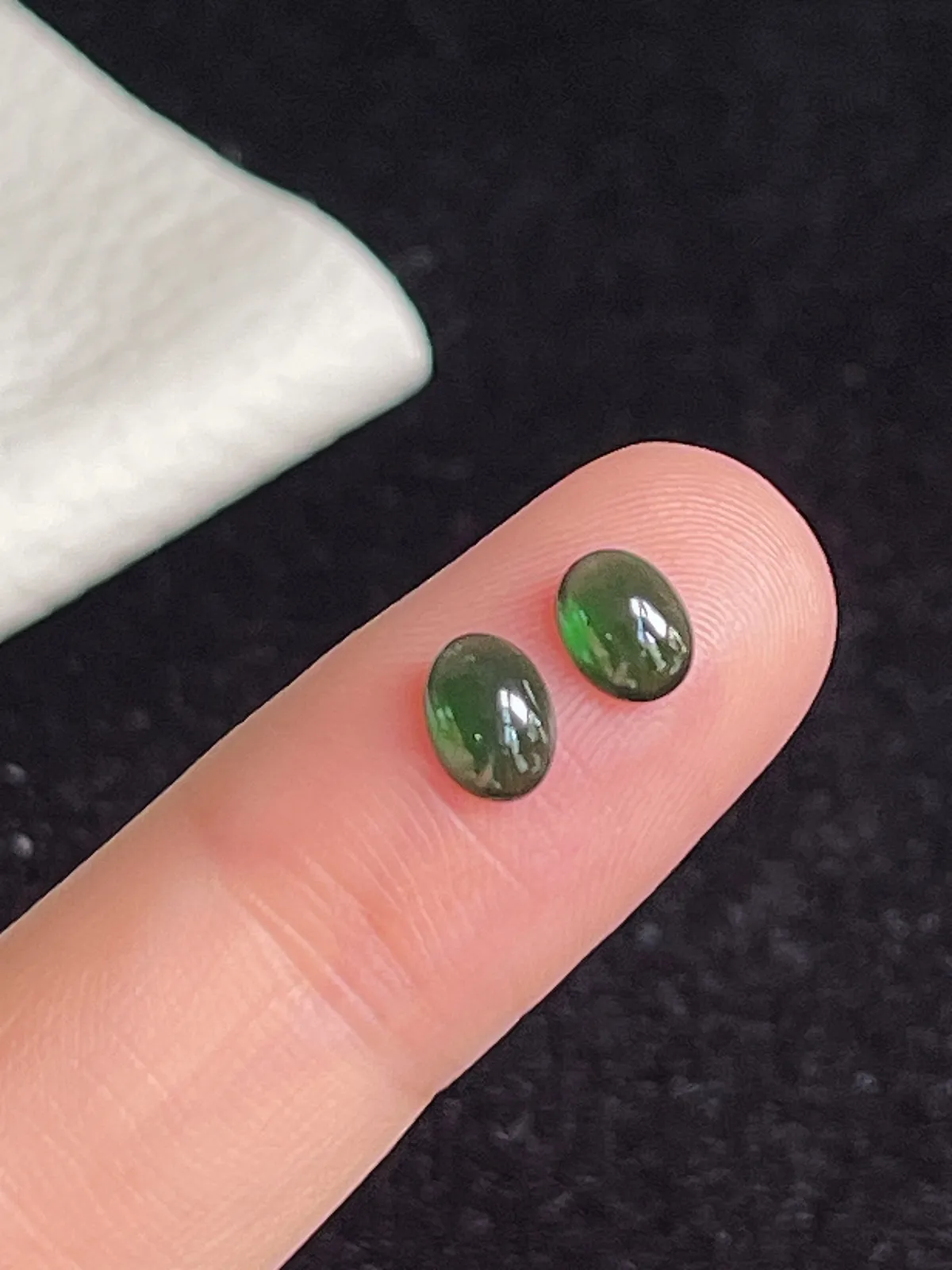 翡翠蛋面，单颗价