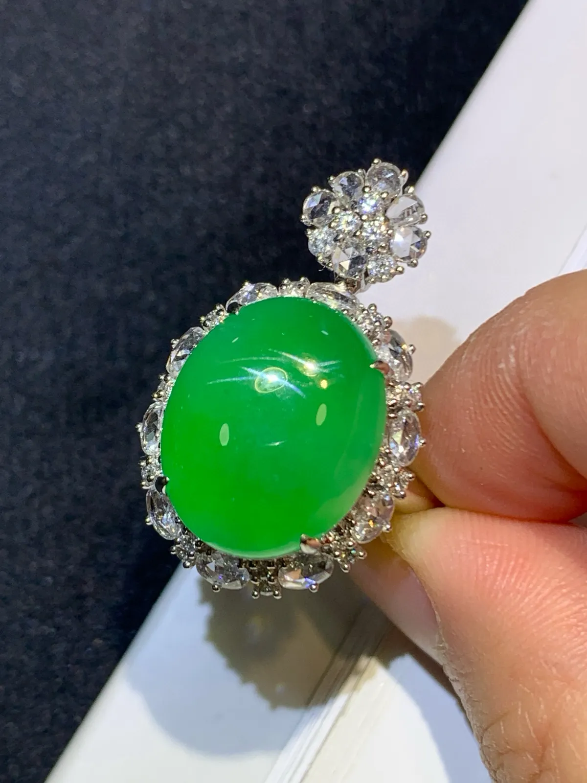 ️ 高冰满绿蛋面吊坠戒指两用