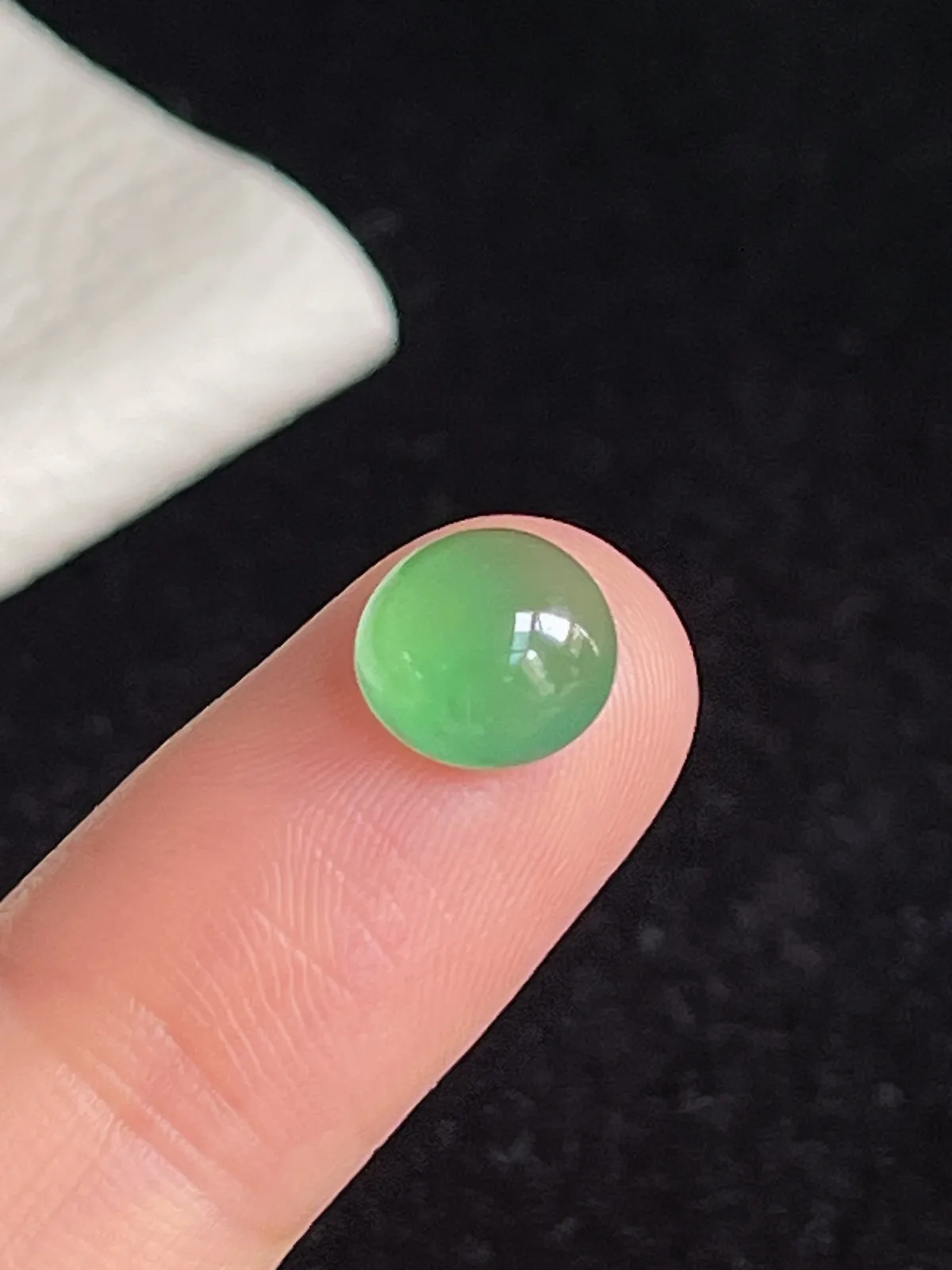 翡翠冰种浅绿色戒面
