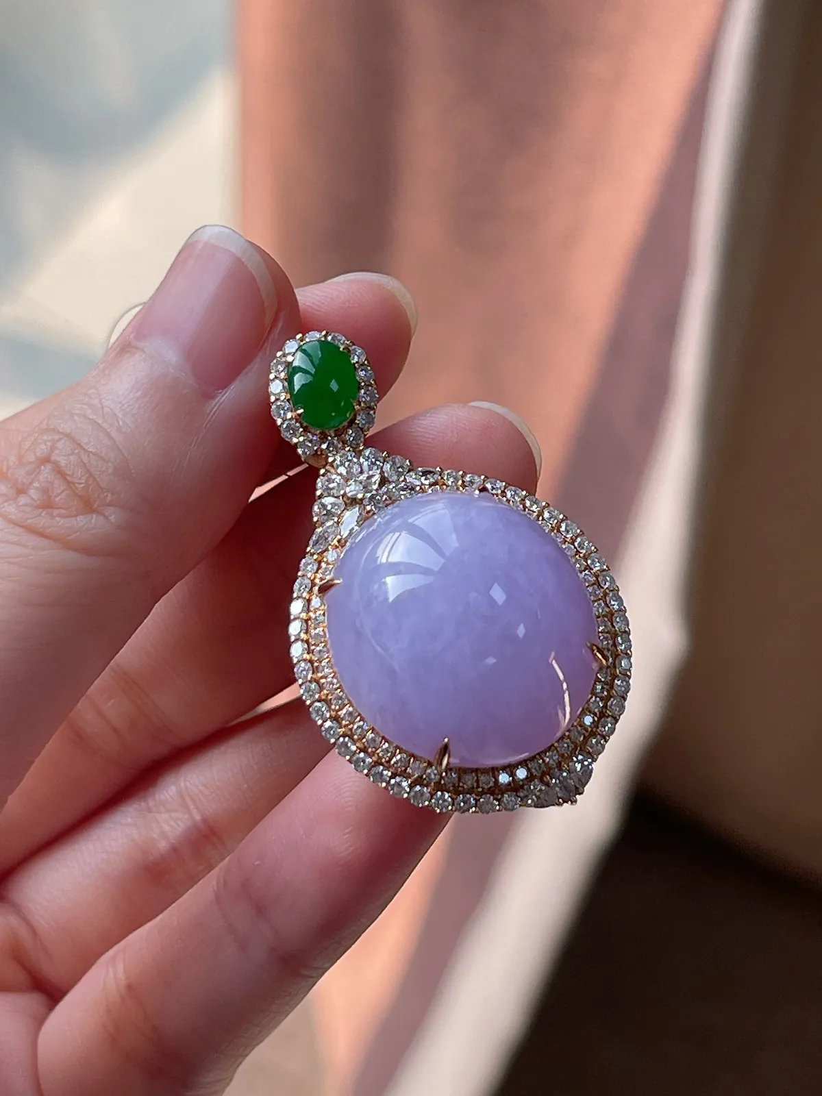 18k金翡翠糯化种紫色大蛋面吊坠