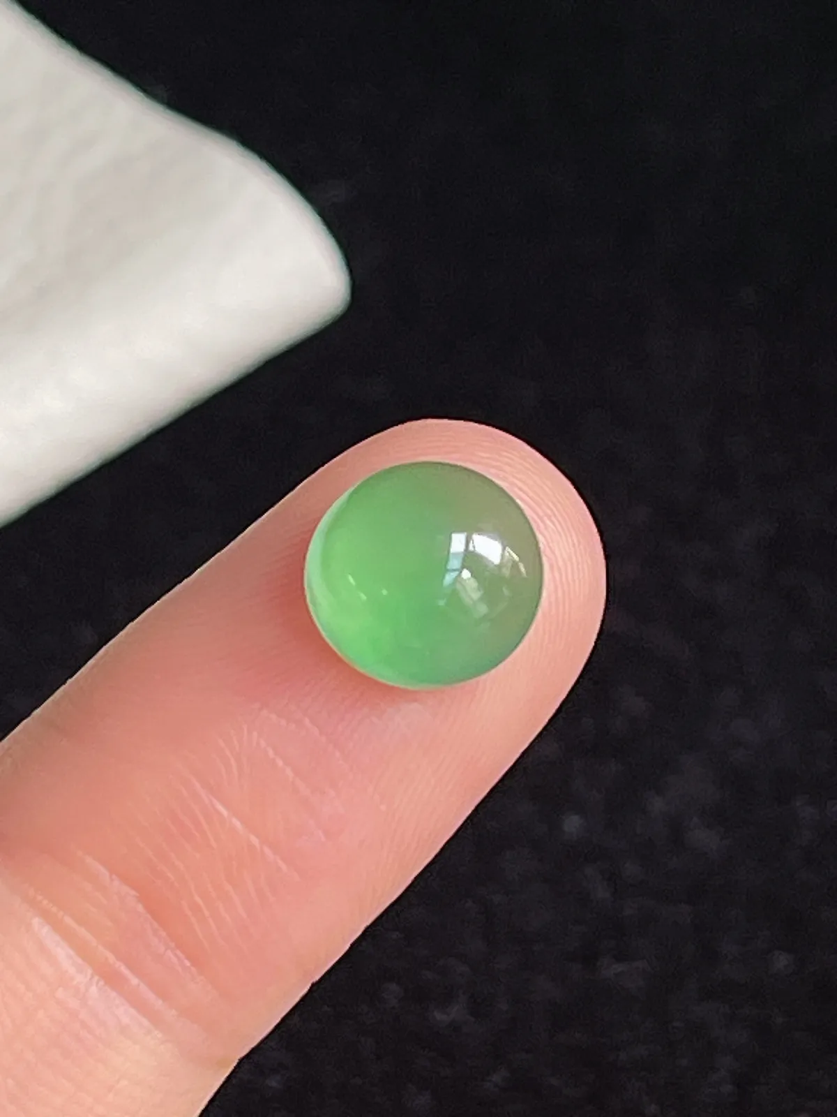 翡翠冰种浅绿色戒面