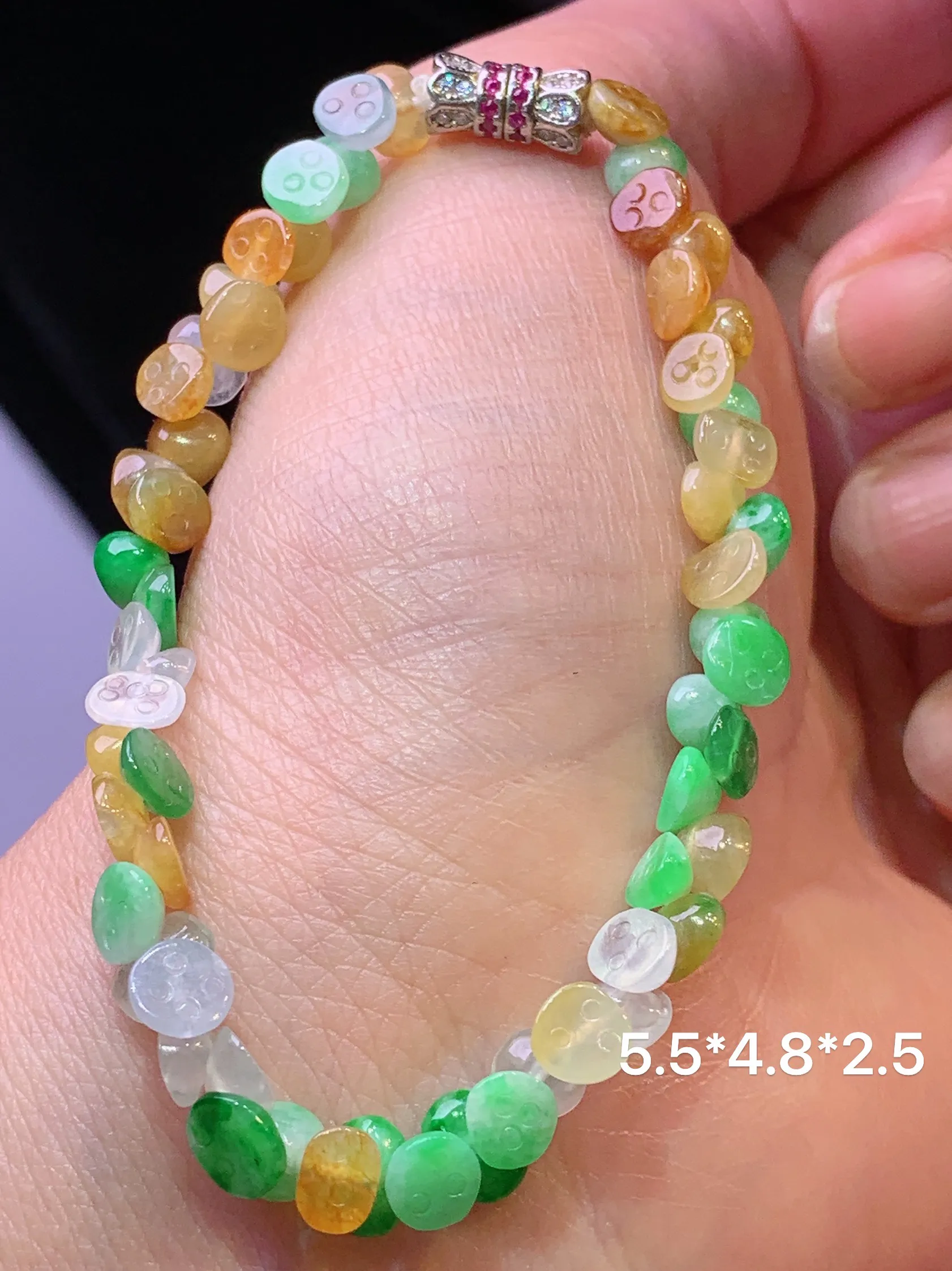多彩莲蓬手链 玉质细腻 色泽艳丽清新 整体尺寸5.6*4.8*2.5