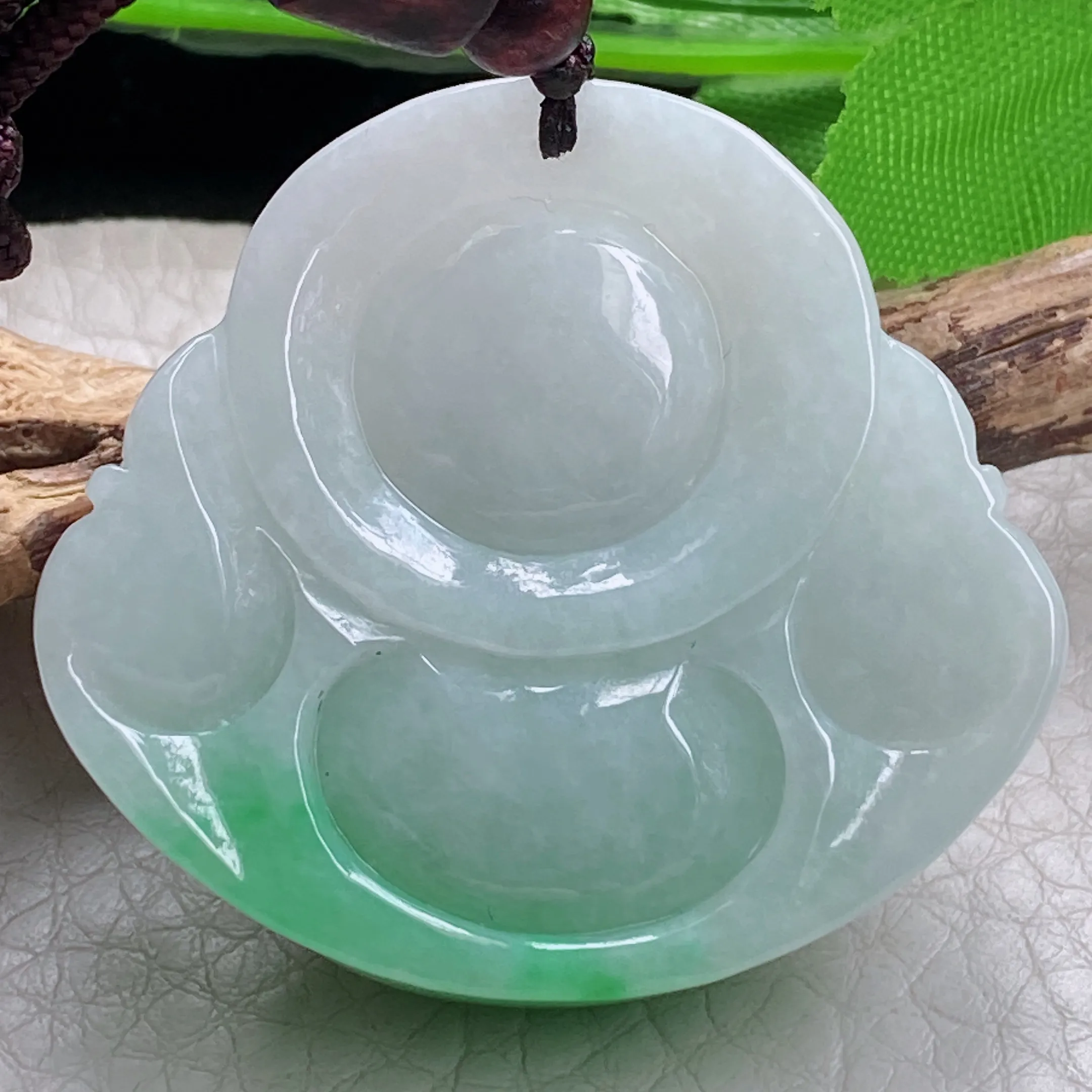 zen自然光41*44.3*13.8天然缅甸翡翠白底青佛公项坠 弥勒佛毛衣坠