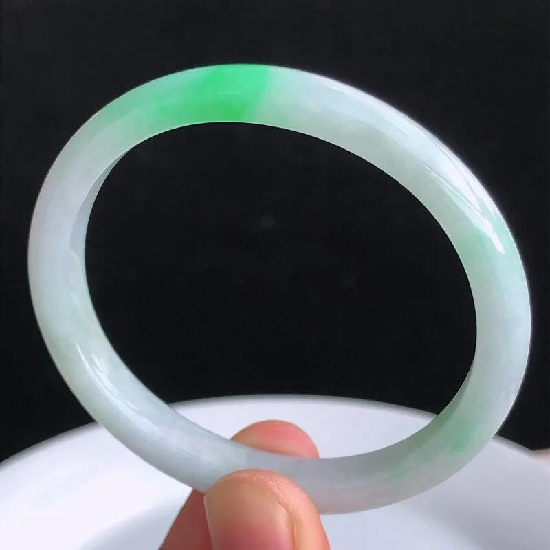 54.5圈飘绿玉镯翡翠A货好种色飘阳绿贵妃手镯 27.16g