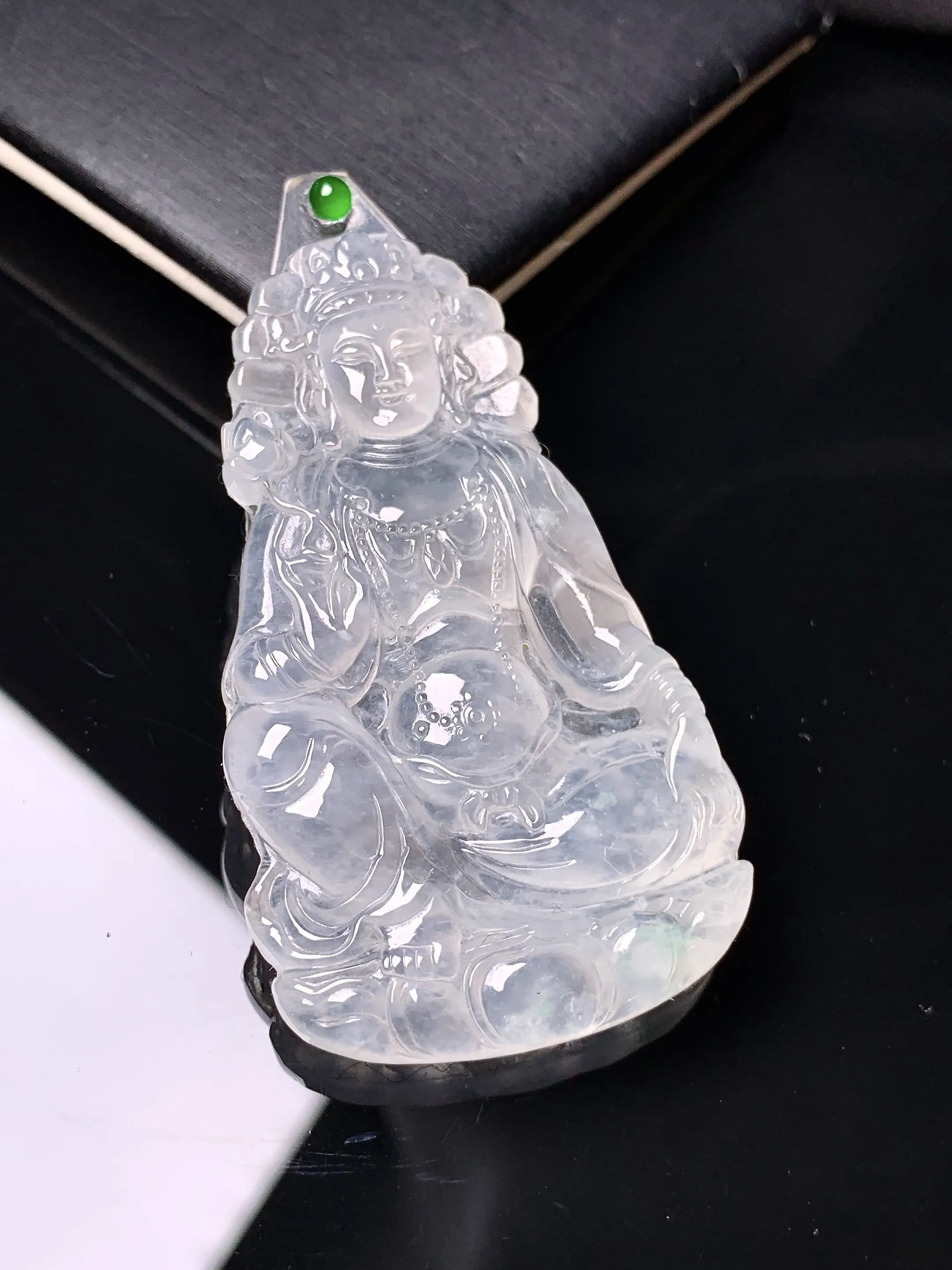 镶嵌款 冰种度母观音吊坠 玉质细腻 色泽艳丽清新 整体尺寸53.5*31*4.8