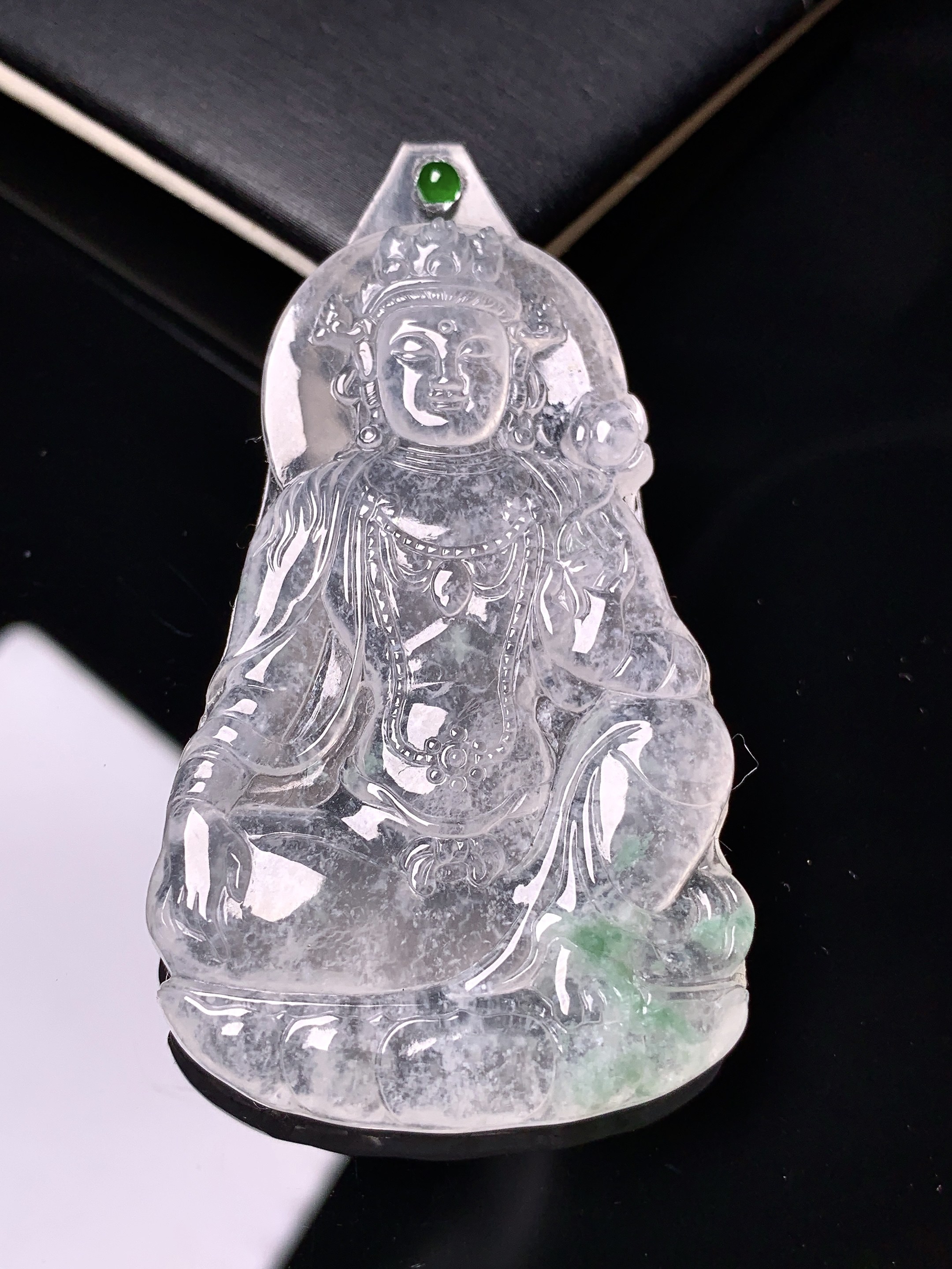 镶嵌款 冰种度母观音菩萨吊坠 玉质细腻 色泽艳丽清新 整体尺寸55.5*33.8*3.8