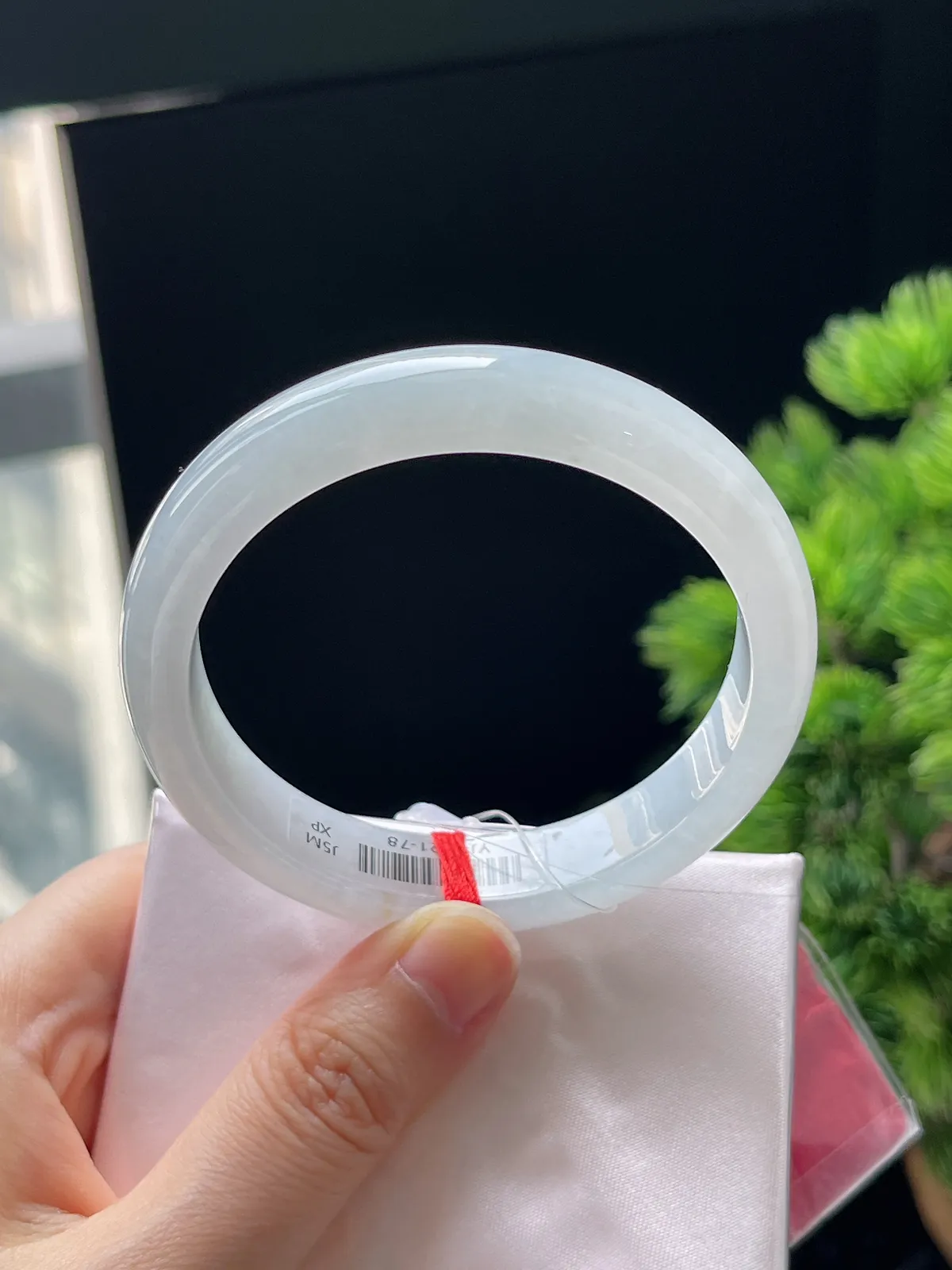 正圈55.5圈口，翡翠冰糯种白色手镯