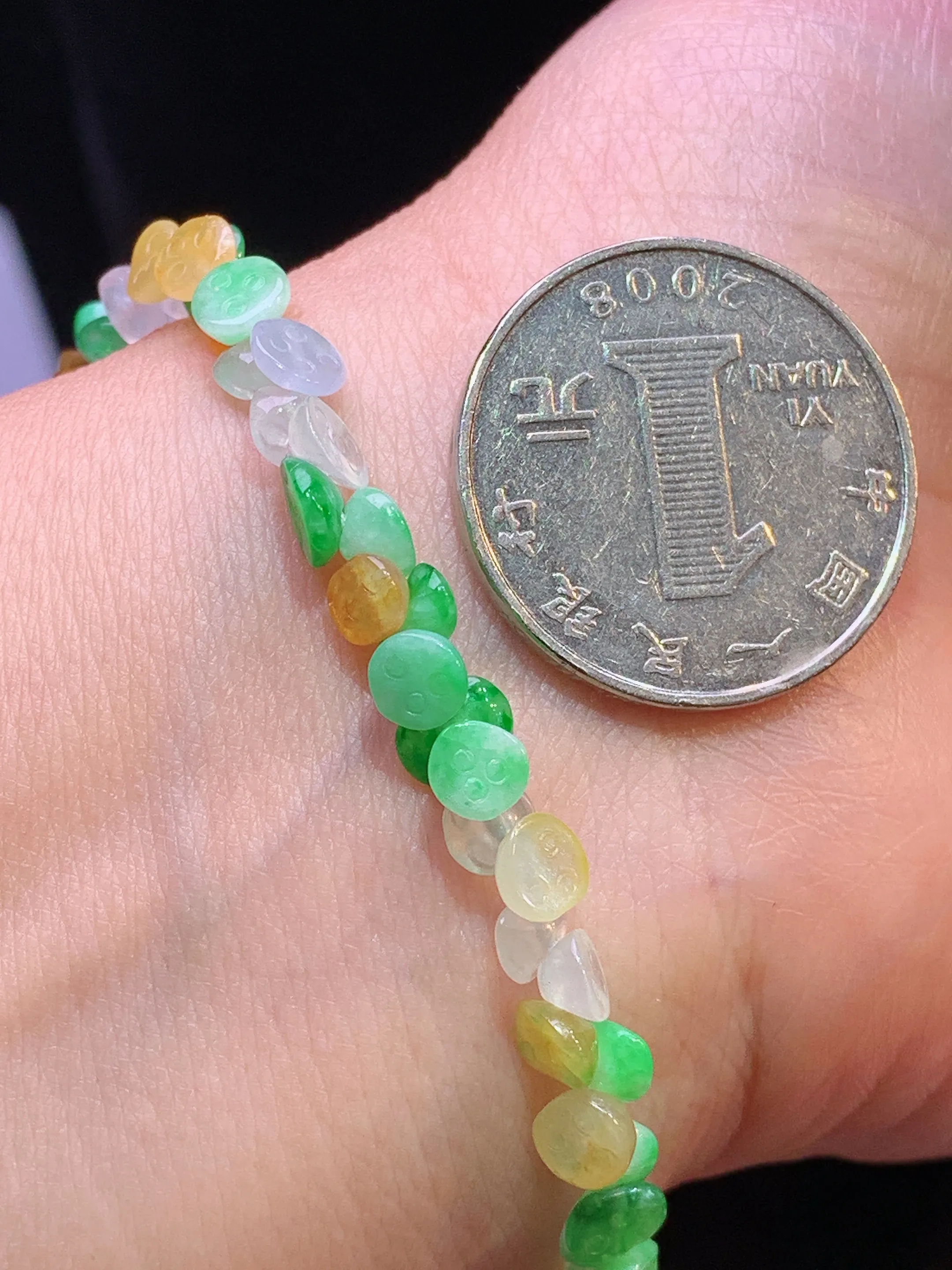 多彩莲蓬手链 玉质细腻 色泽艳丽清新 整体尺寸5.6*4.8*2.5