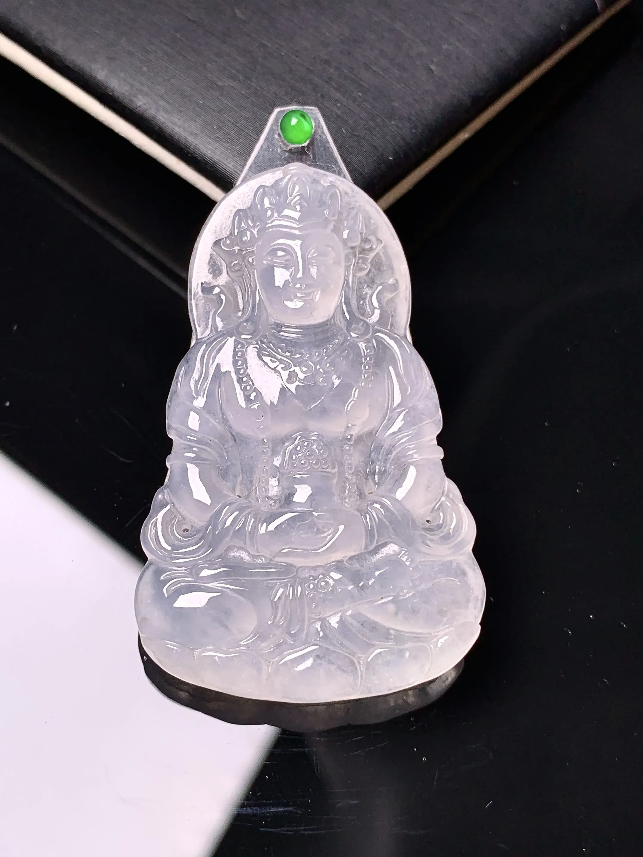 镶嵌款 冰种度母观音菩萨吊坠 玉质细腻 色泽艳丽清新 整体尺寸44*27.5*4.2