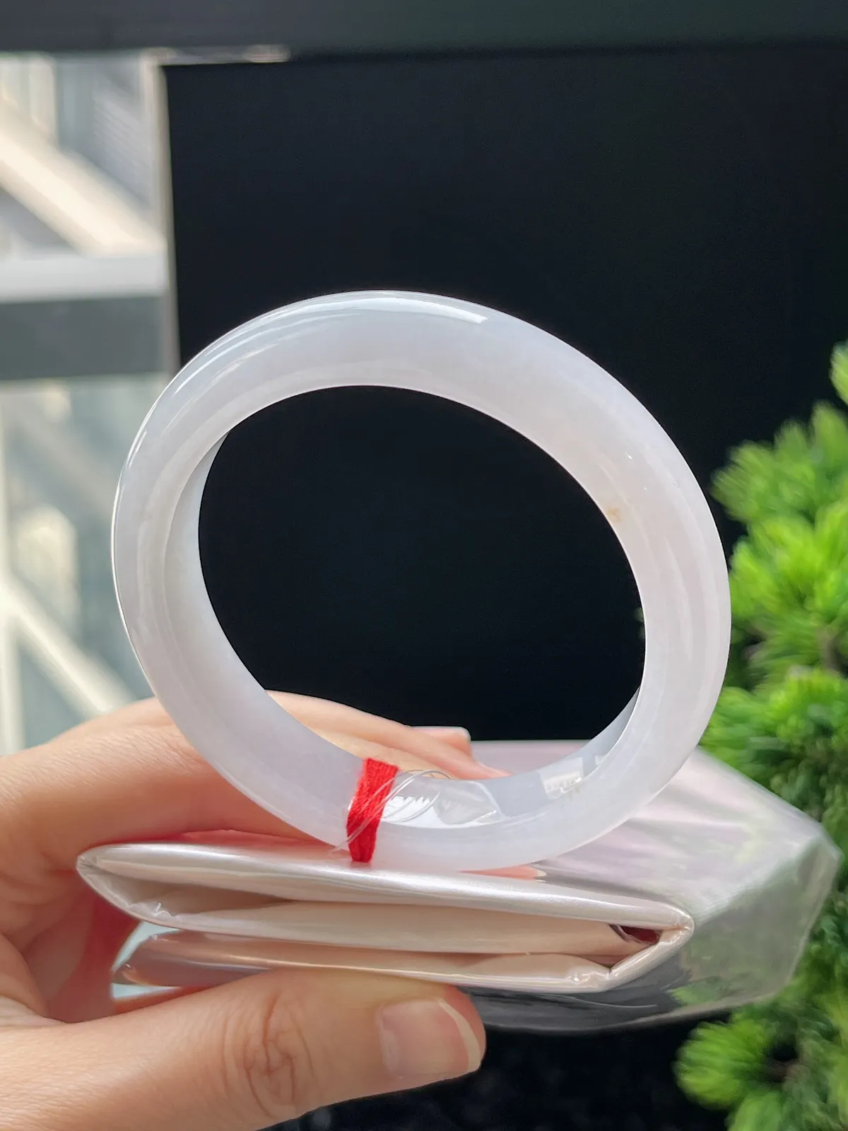 正圈55圈口，翡翠冰糯白色手镯