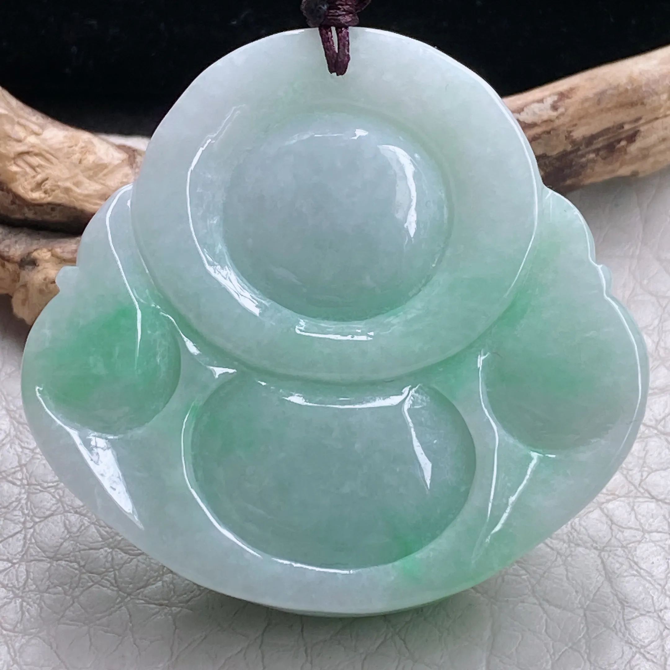 zen自然光43*45.5*12.6天然缅甸翡翠飘绿大佛公吊坠