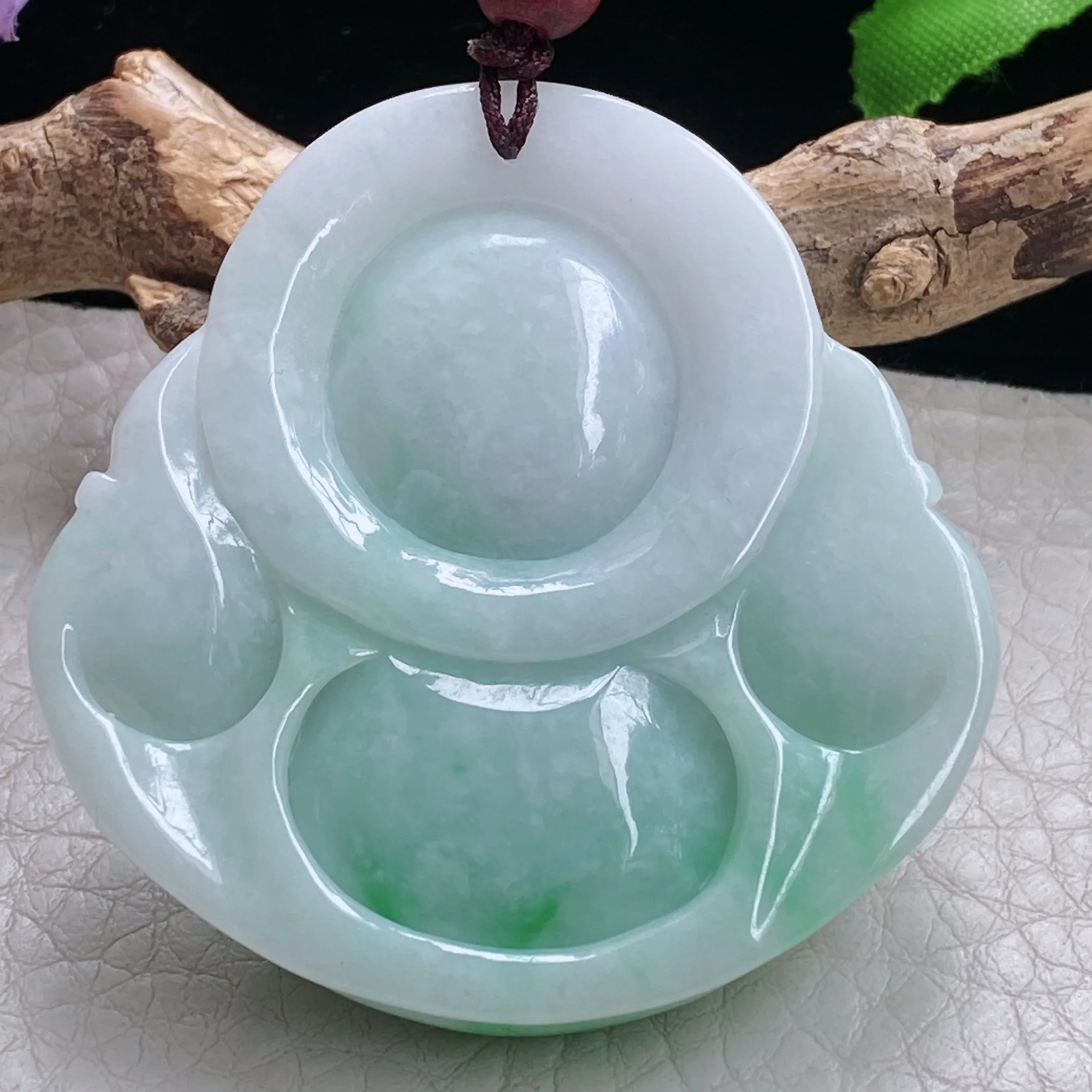 zen自然光49*48*12.5天然缅甸翡翠白底青大佛公项坠飘绿大肚佛毛衣坠