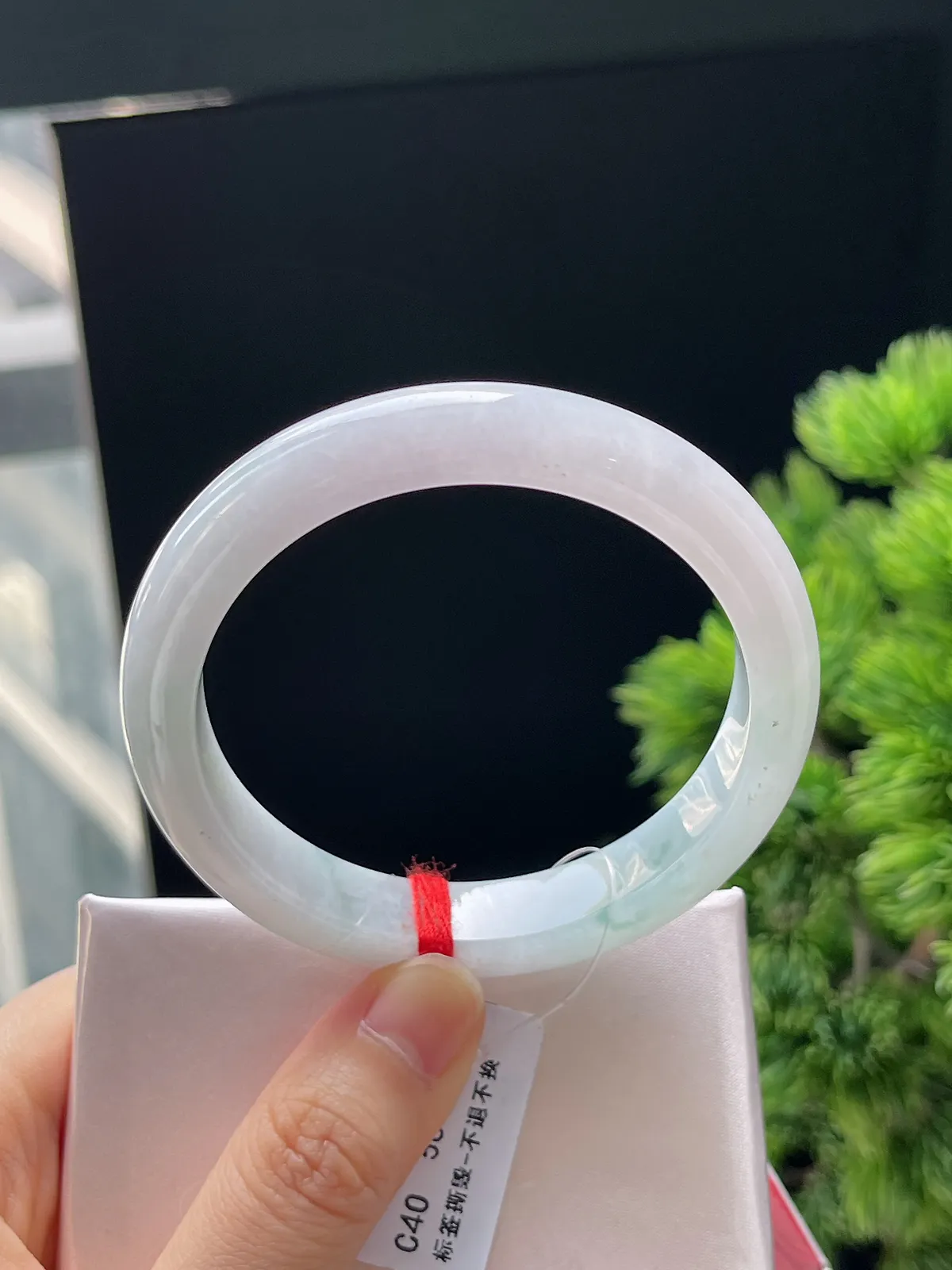 正圈56圈口，翡翠糯化种飘绿手镯