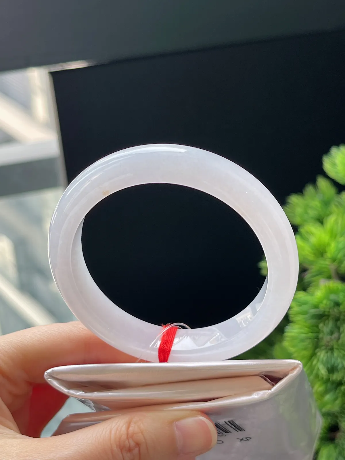 正圈55圈口，翡翠冰糯白色手镯