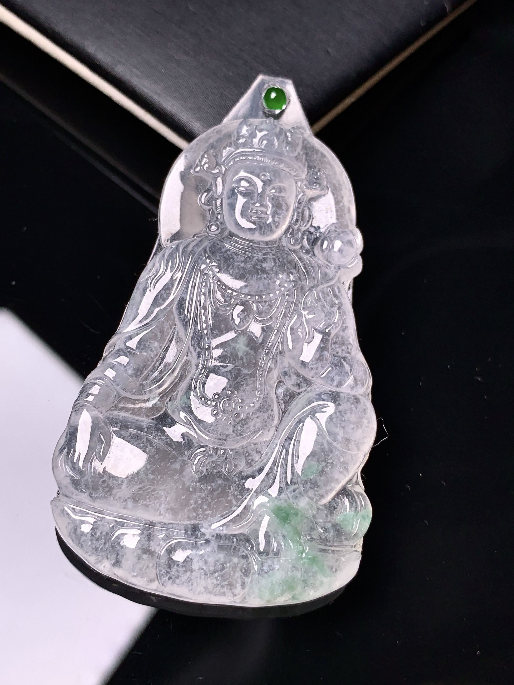 镶嵌款 冰种度母观音菩萨吊坠 玉质细腻 色泽艳丽清新 整体尺寸55.5*33.8*3.8