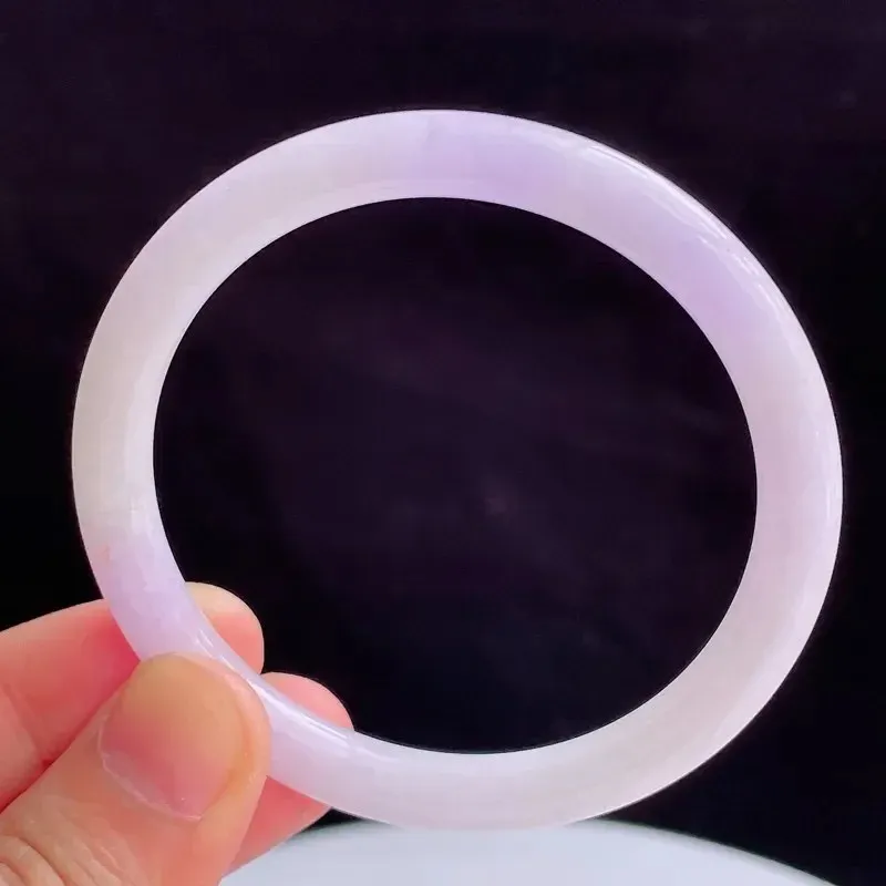 55.6mm自然光拍摄天然翡翠A货紫罗兰好种水圆条手镯 24.84克