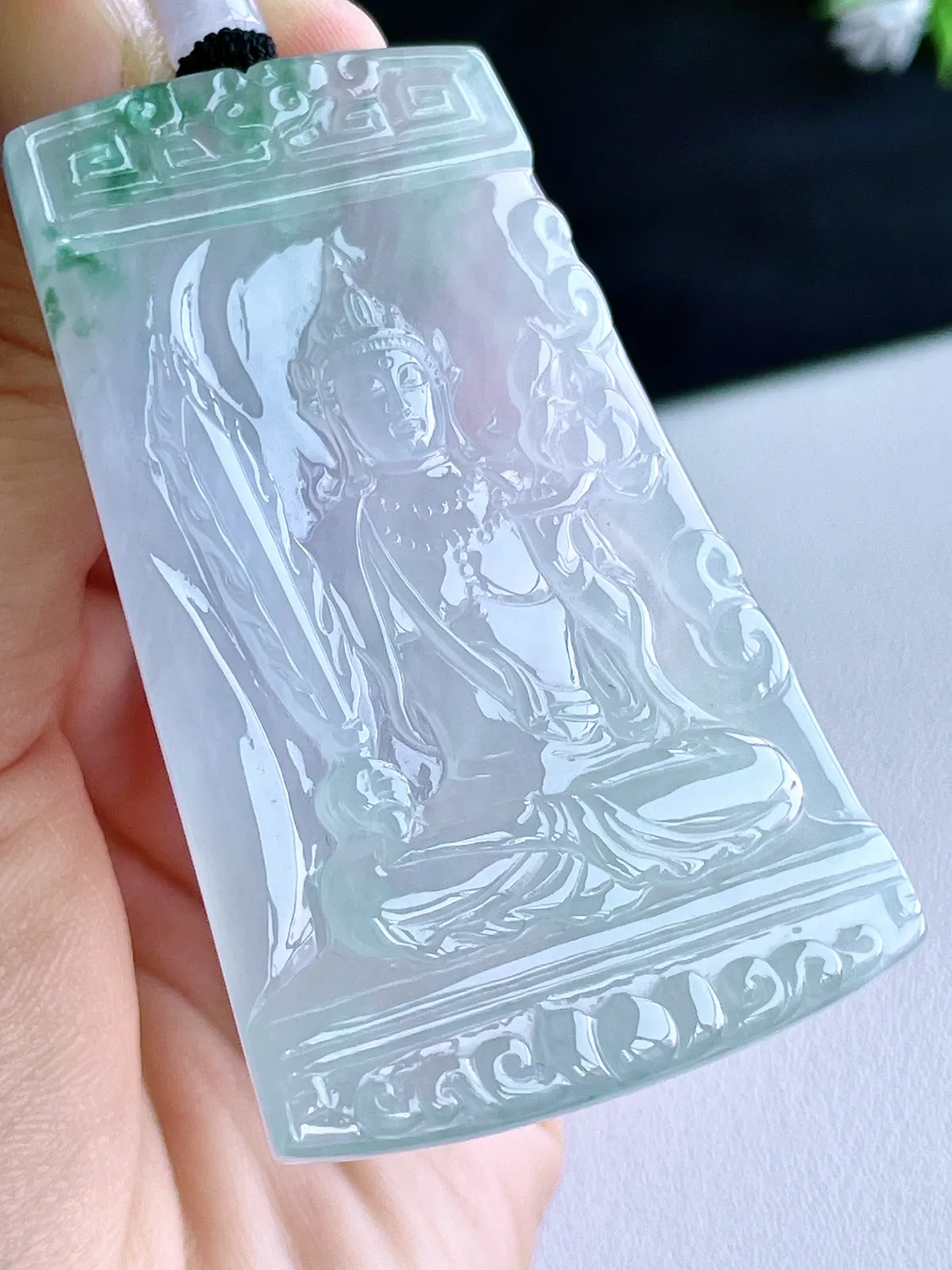 冰飘花虚空藏菩萨牌吊坠
66.8-40.8-5