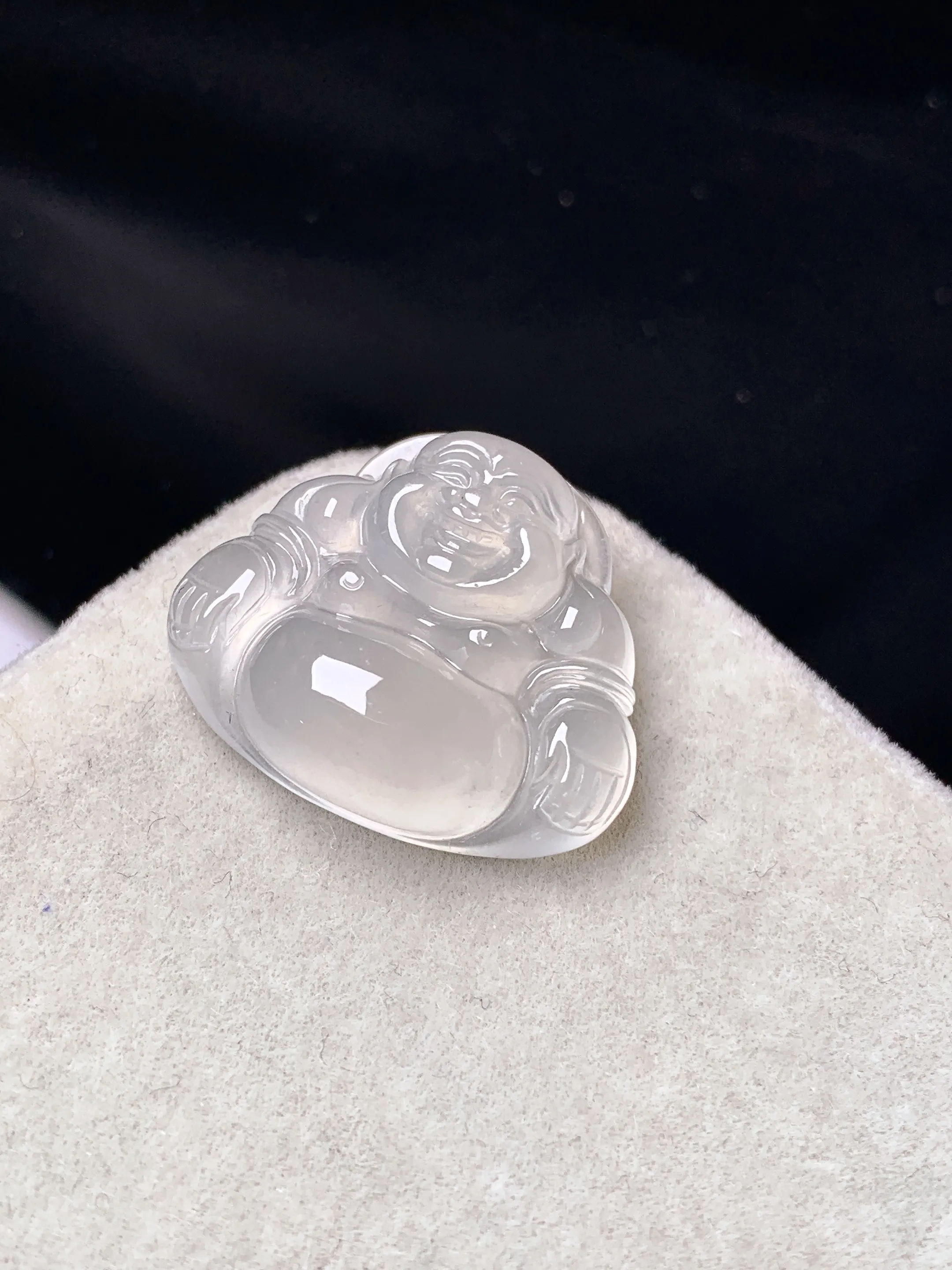 冰种佛公吊坠 玉质细腻 色泽艳丽清新 整体尺寸18.2*21.8*6.8