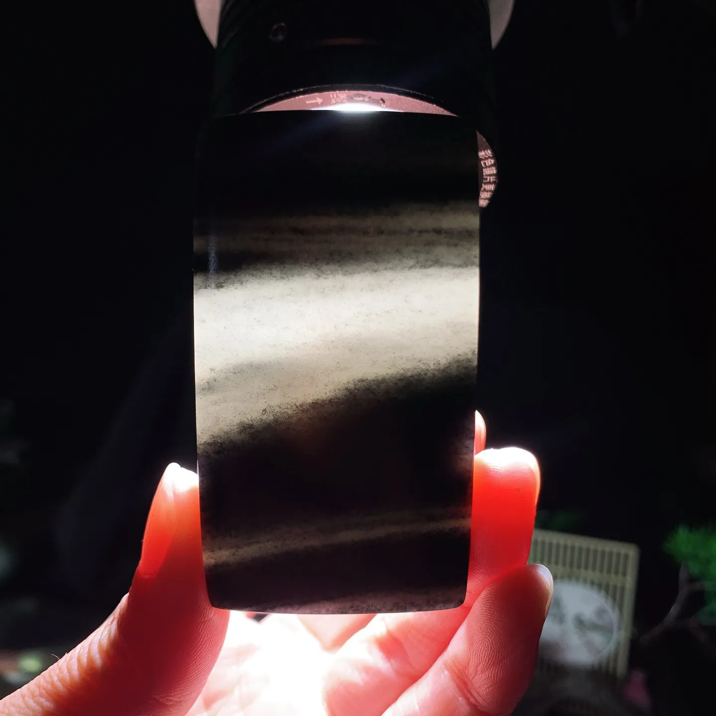 新疆和田玉籽料青花平安无事牌挂件 尺寸69/38/10重76克。玉质细腻油润。手推出油。佩戴高端典雅。lt260207