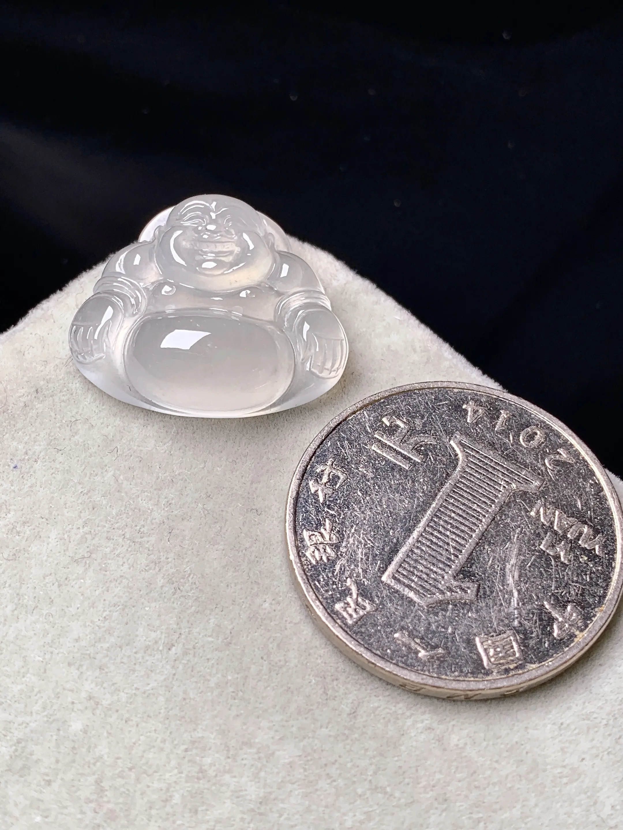 冰种佛公吊坠 玉质细腻 色泽艳丽清新 整体尺寸18.2*21.8*6.8