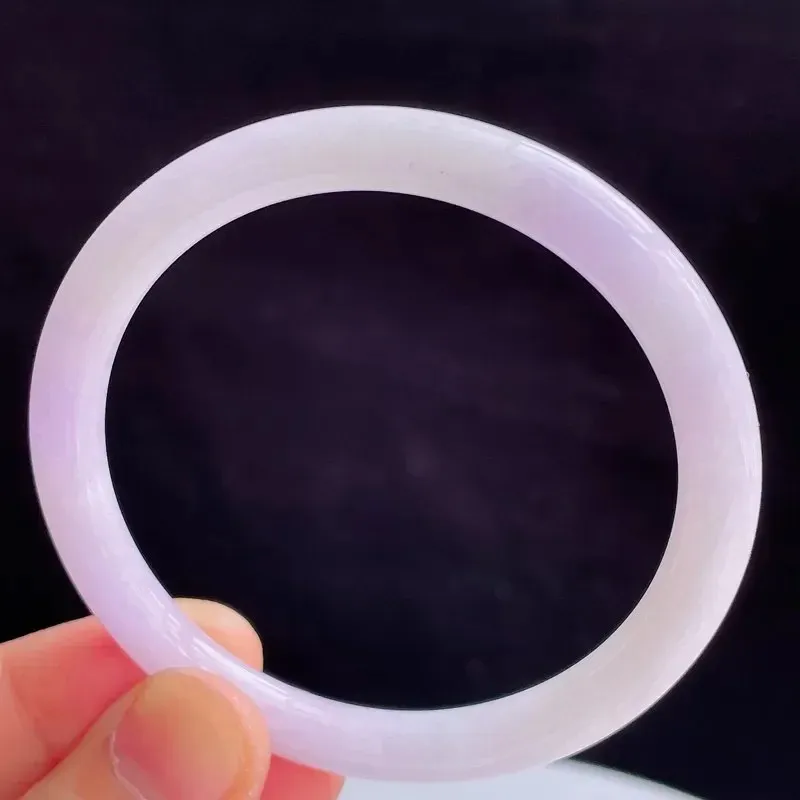 55.6mm自然光拍摄天然翡翠A货紫罗兰好种水圆条手镯 24.84克