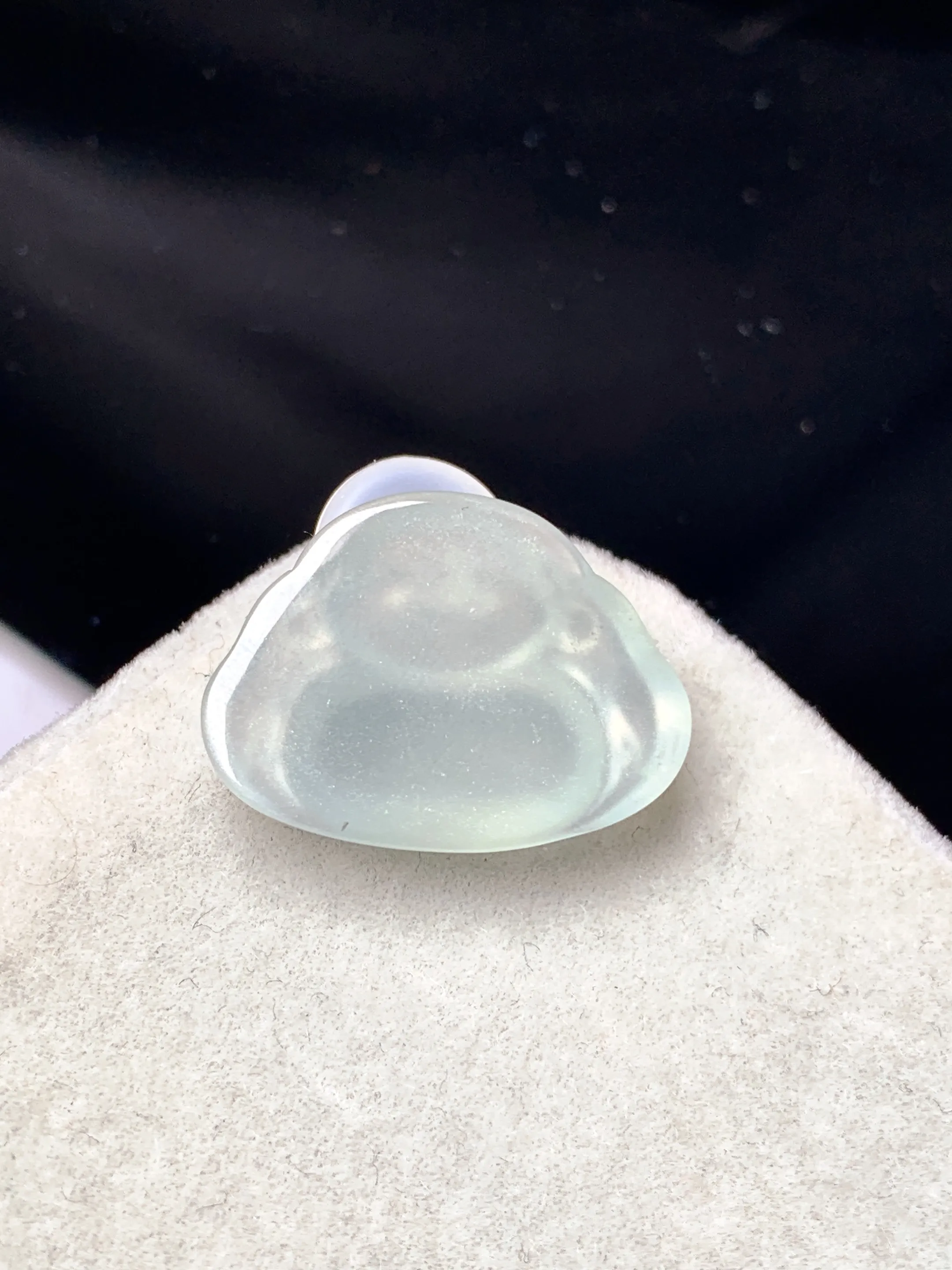 冰种佛公吊坠 玉质细腻 色泽艳丽清新 整体尺寸15.7*20.2*5.2