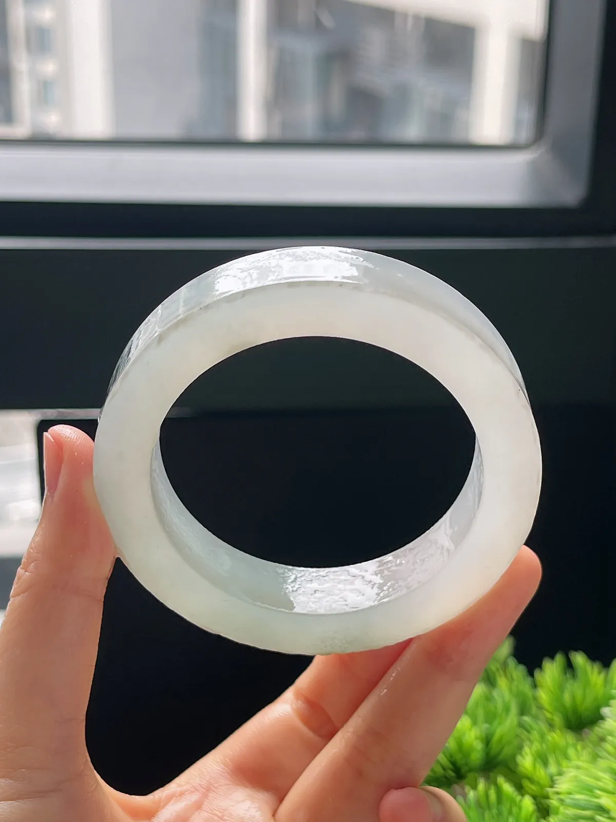 翡翠毛坯，⭕️正圈最大做55.7，最小做53.2