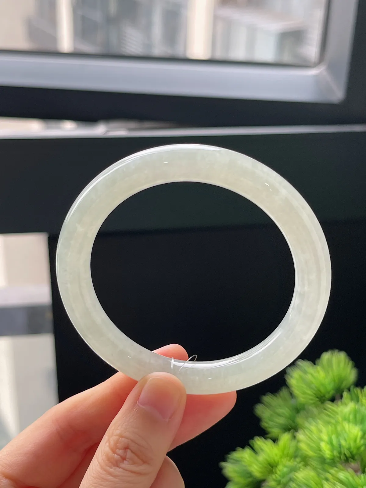 圆镯55.4圈口，翡翠手镯