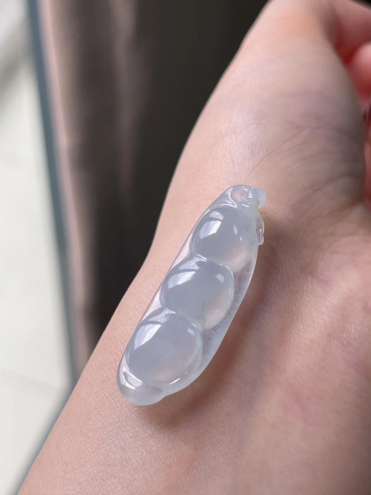 翡翠冰种白色连中三元福豆