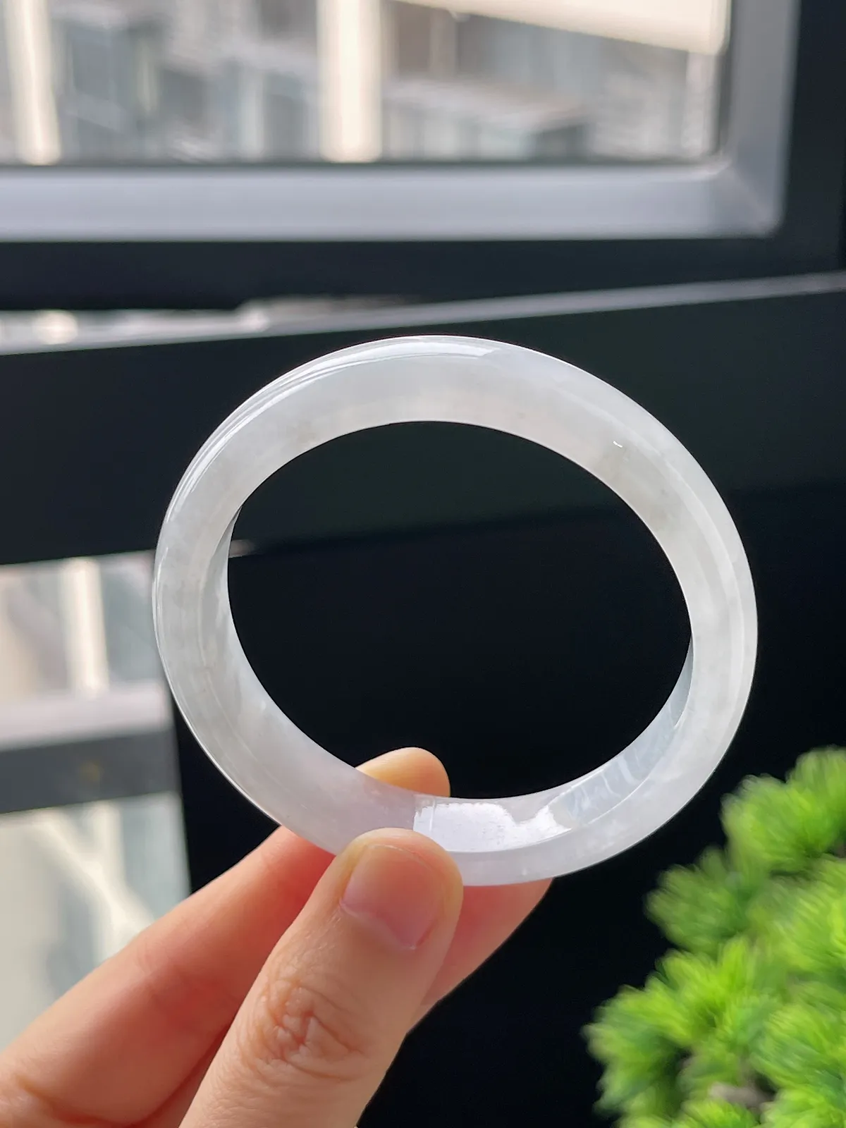 正圈52圈口，翡翠冰糯种白色手镯