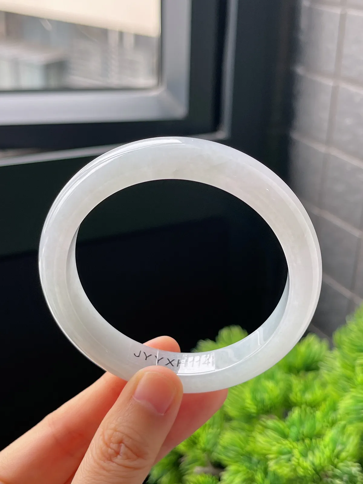 正圈58.5圈口，翡翠冰糯种白色手镯