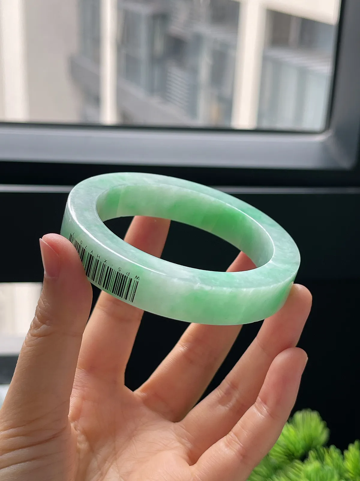 翡翠毛坯，⭕️正圈最大做56.2，最小做55.3